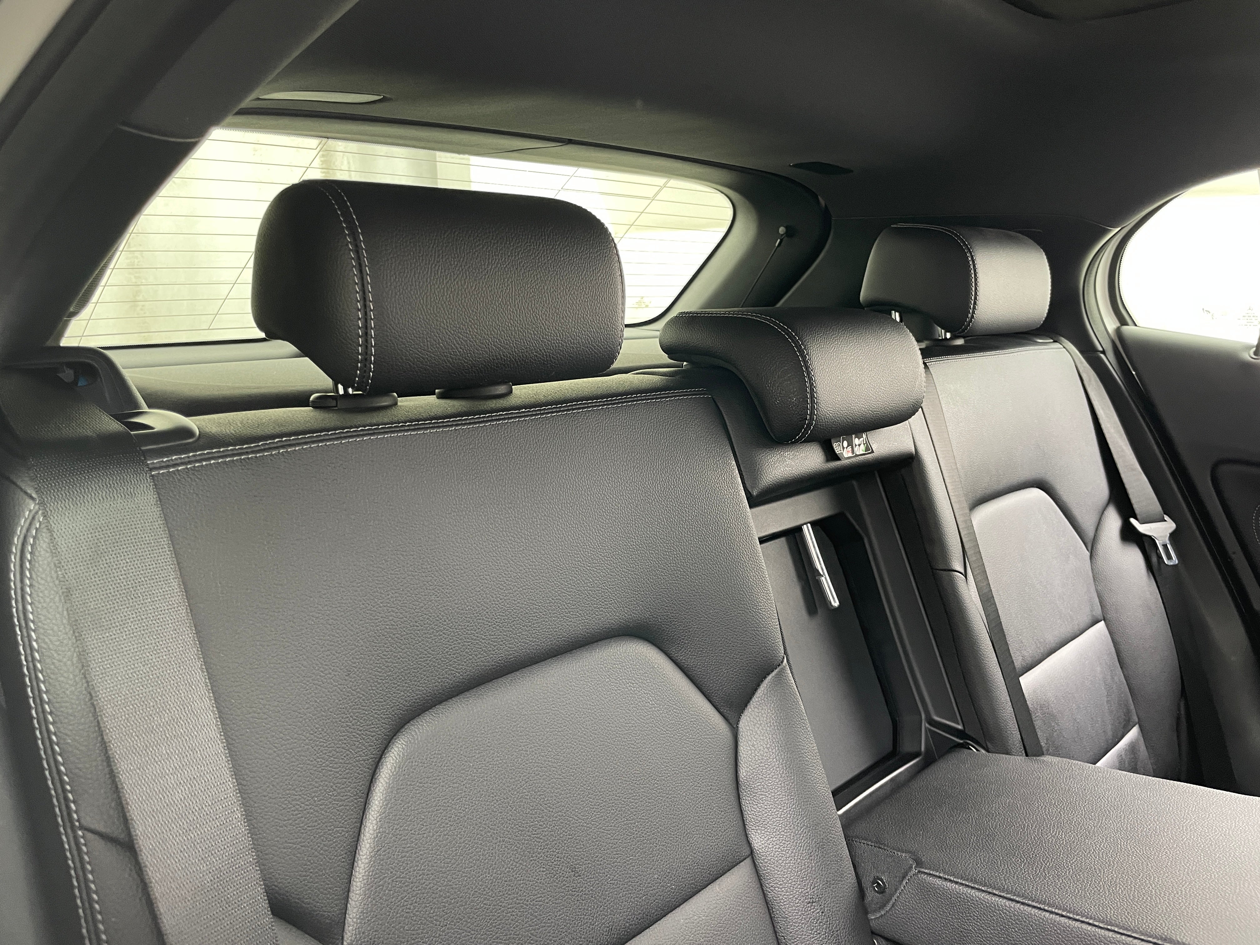 2016 Mercedes-Benz GLA 250 4MATIC 5