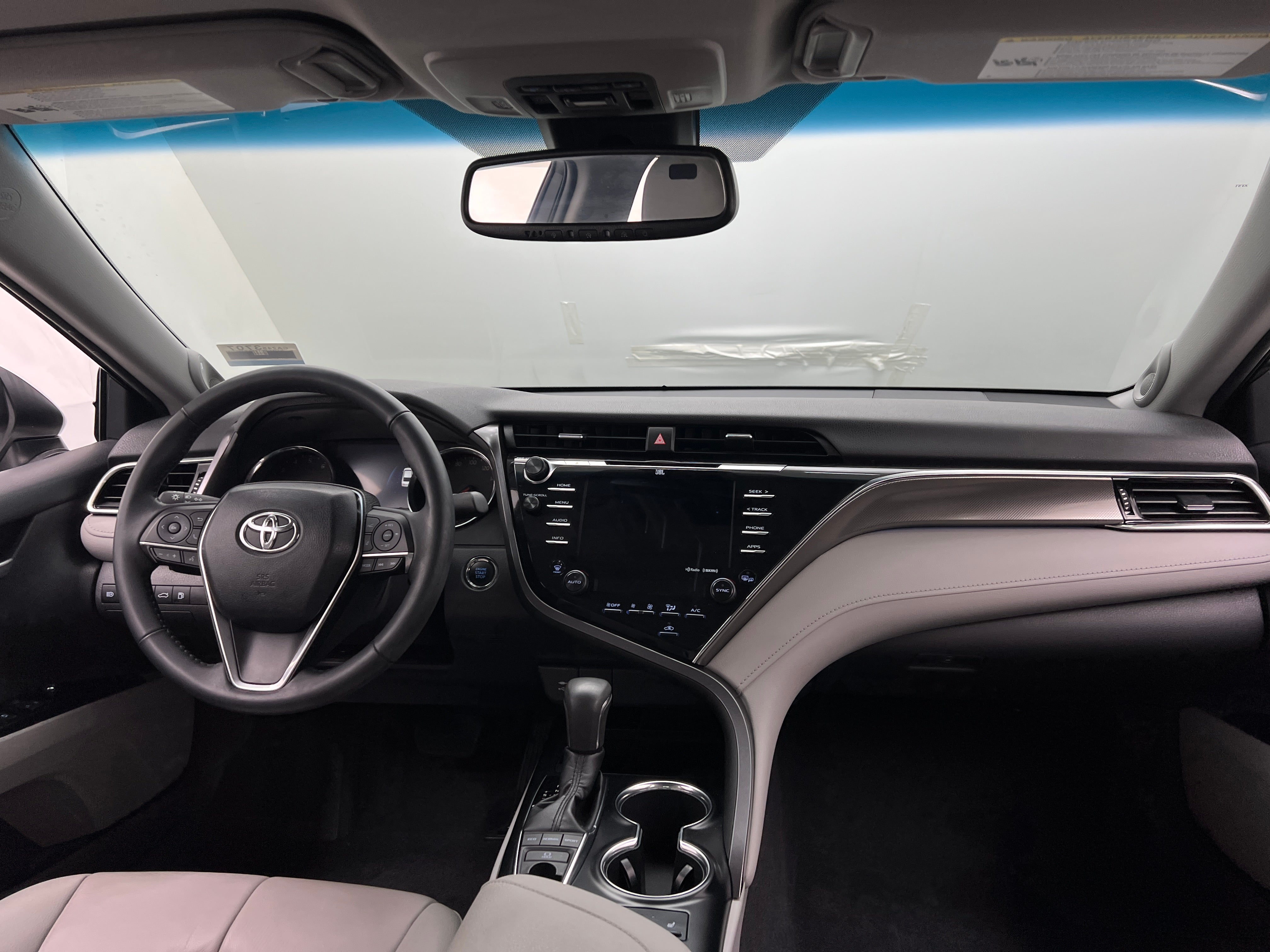 2018 Toyota Camry XSE 2
