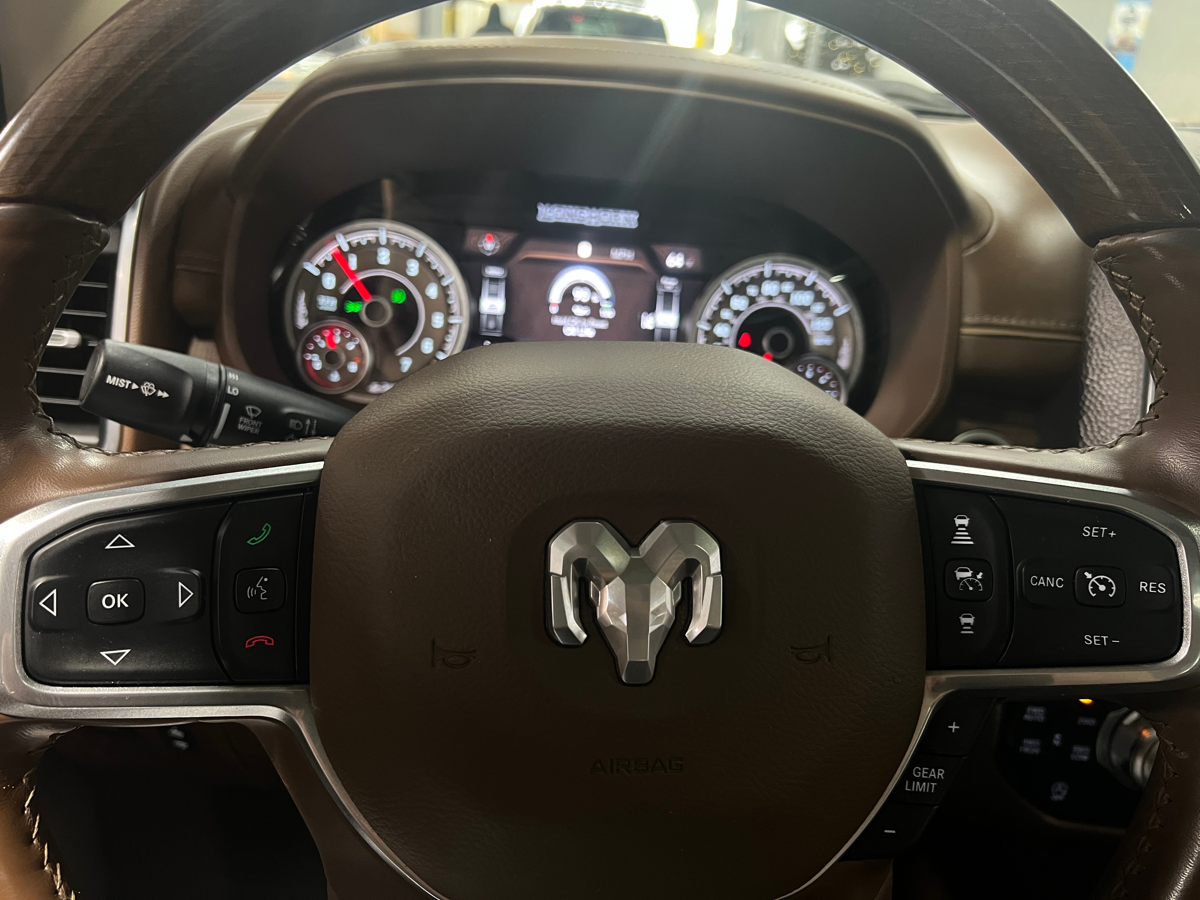 2021 RAM 1500 laramie Longhorn 4