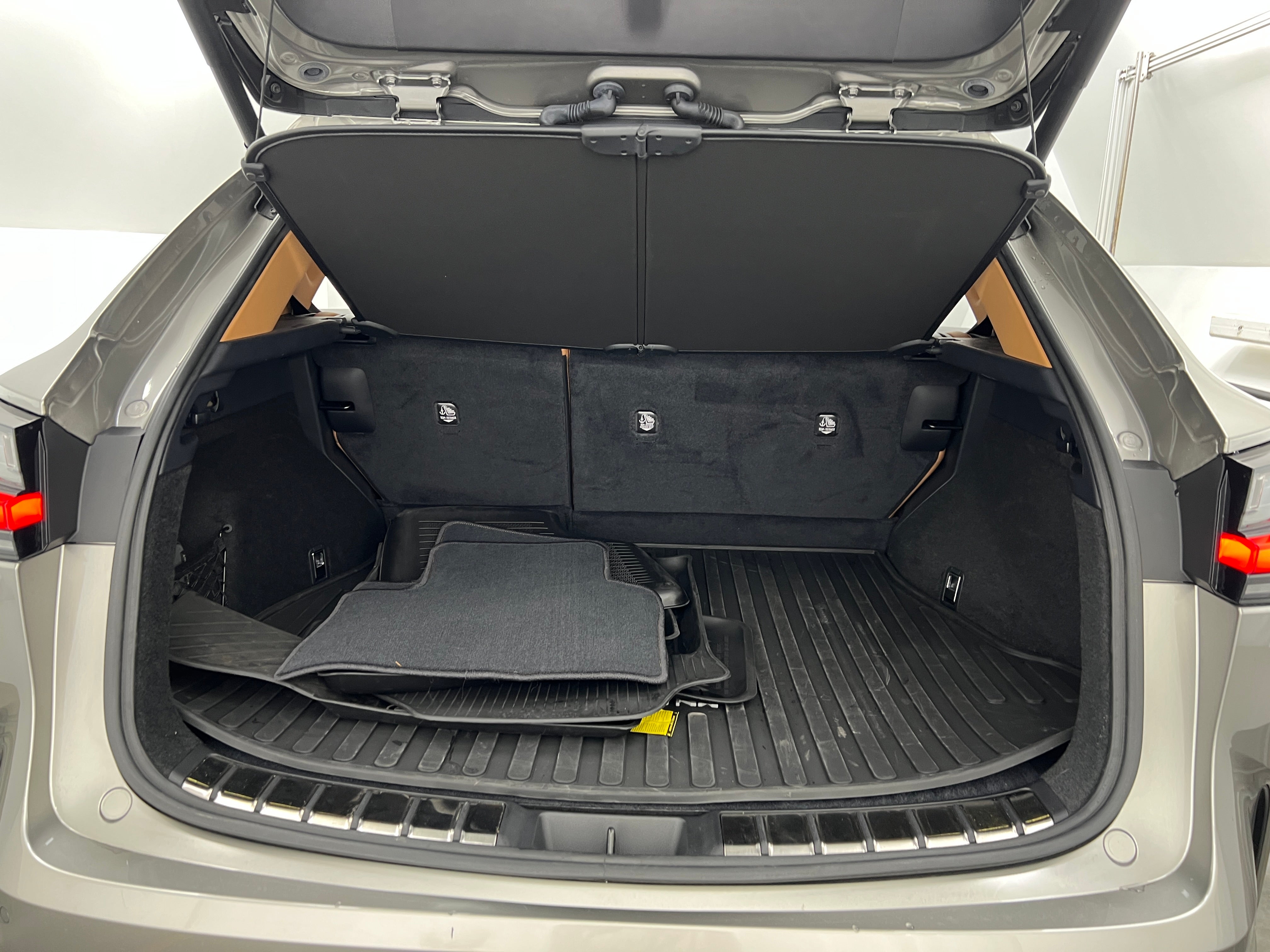 2023 Lexus NX Hybrid 350h Premium 6