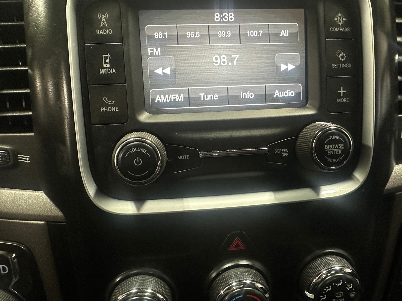 Thumbnail: 2023 RAM 1500 Classic - 4