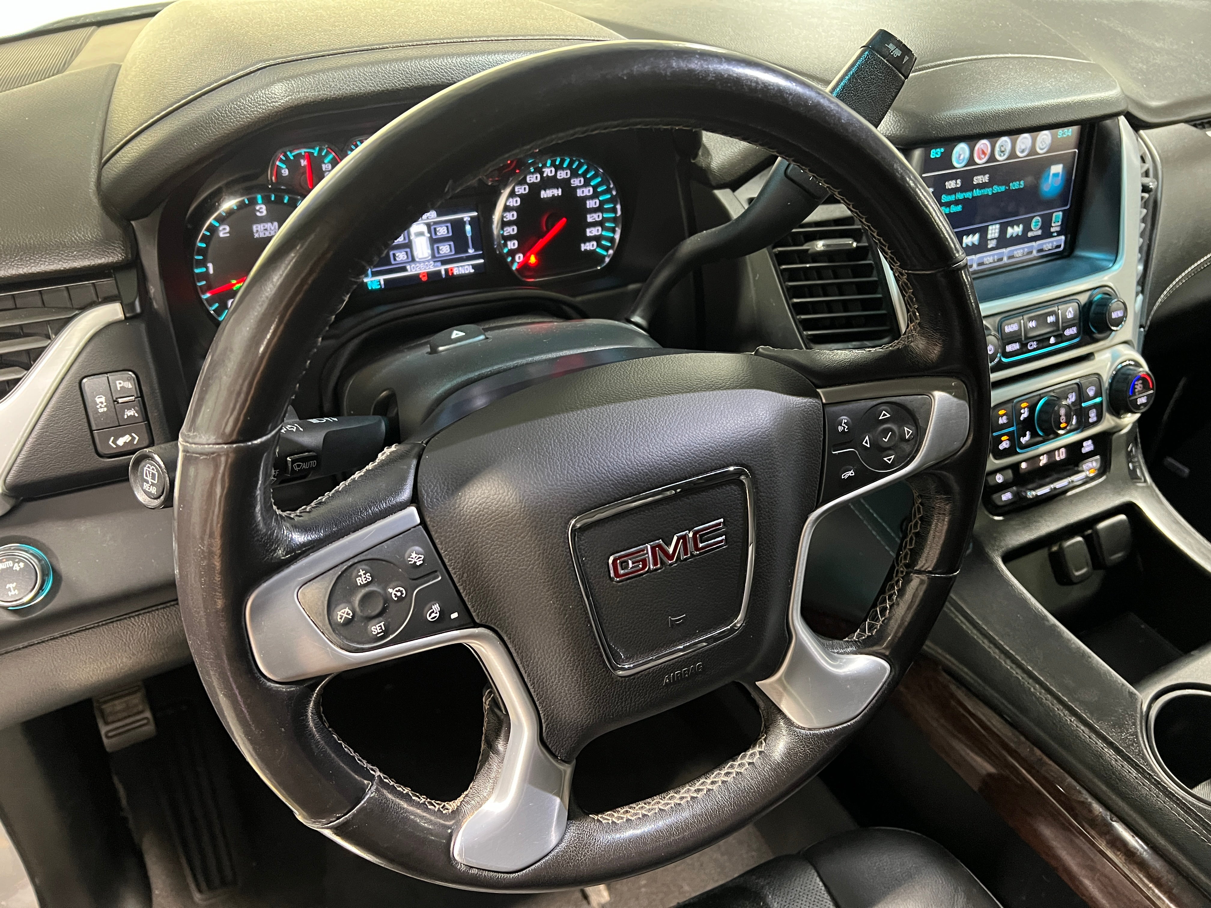 2020 GMC Yukon SLT 4