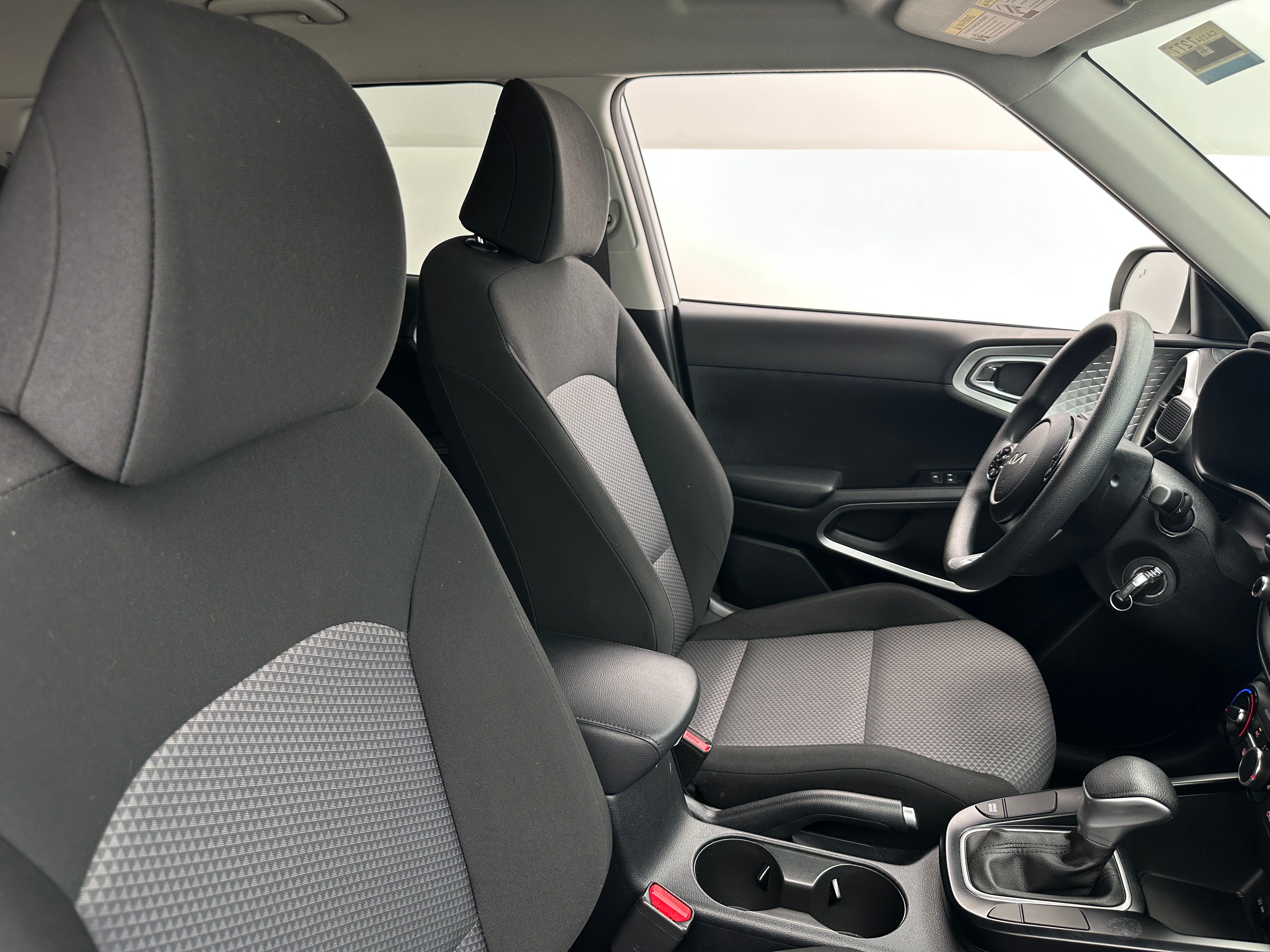 2022 Kia Soul LX 2