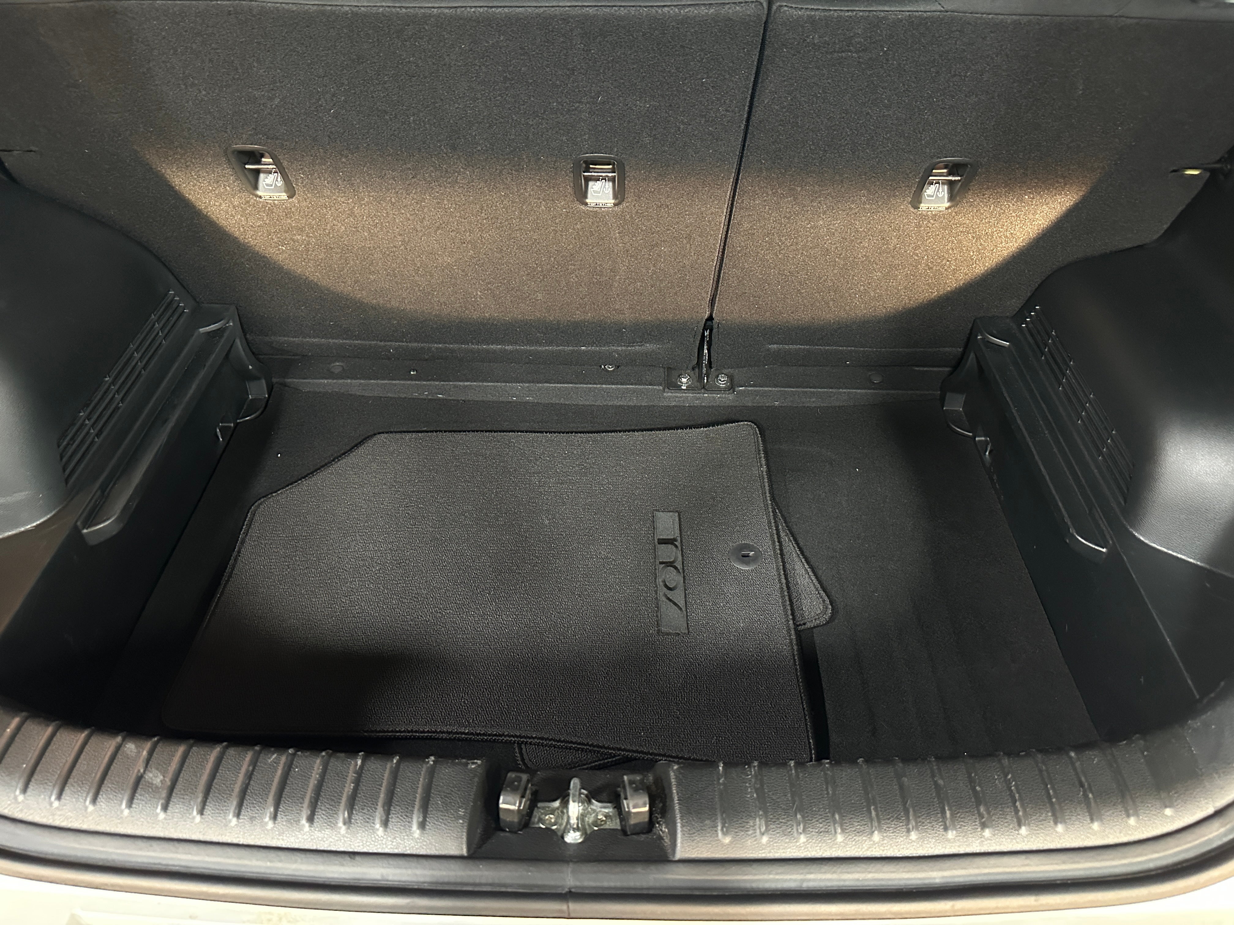 2022 Kia Soul LX 7