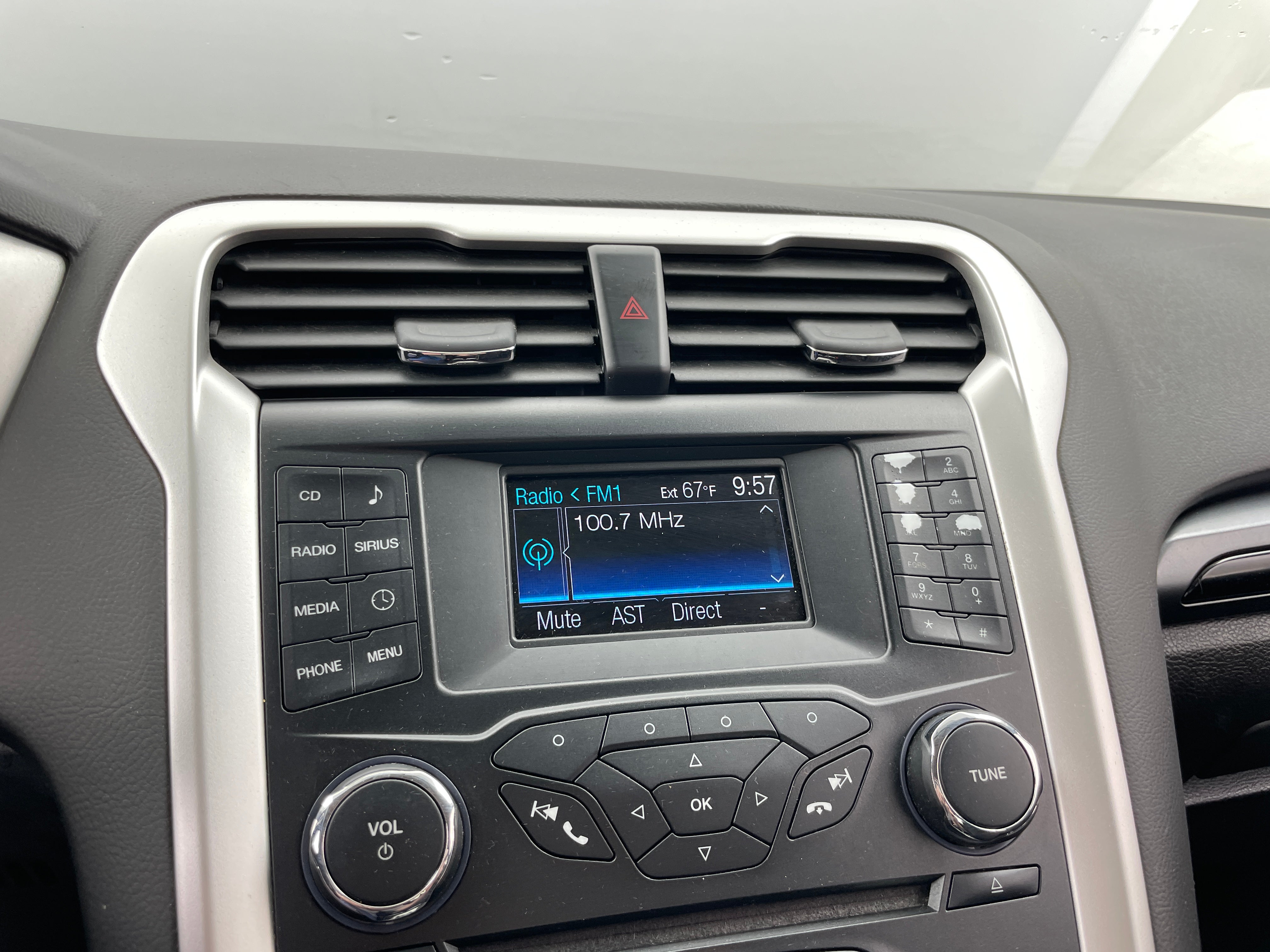 2014 Ford Fusion SE 4