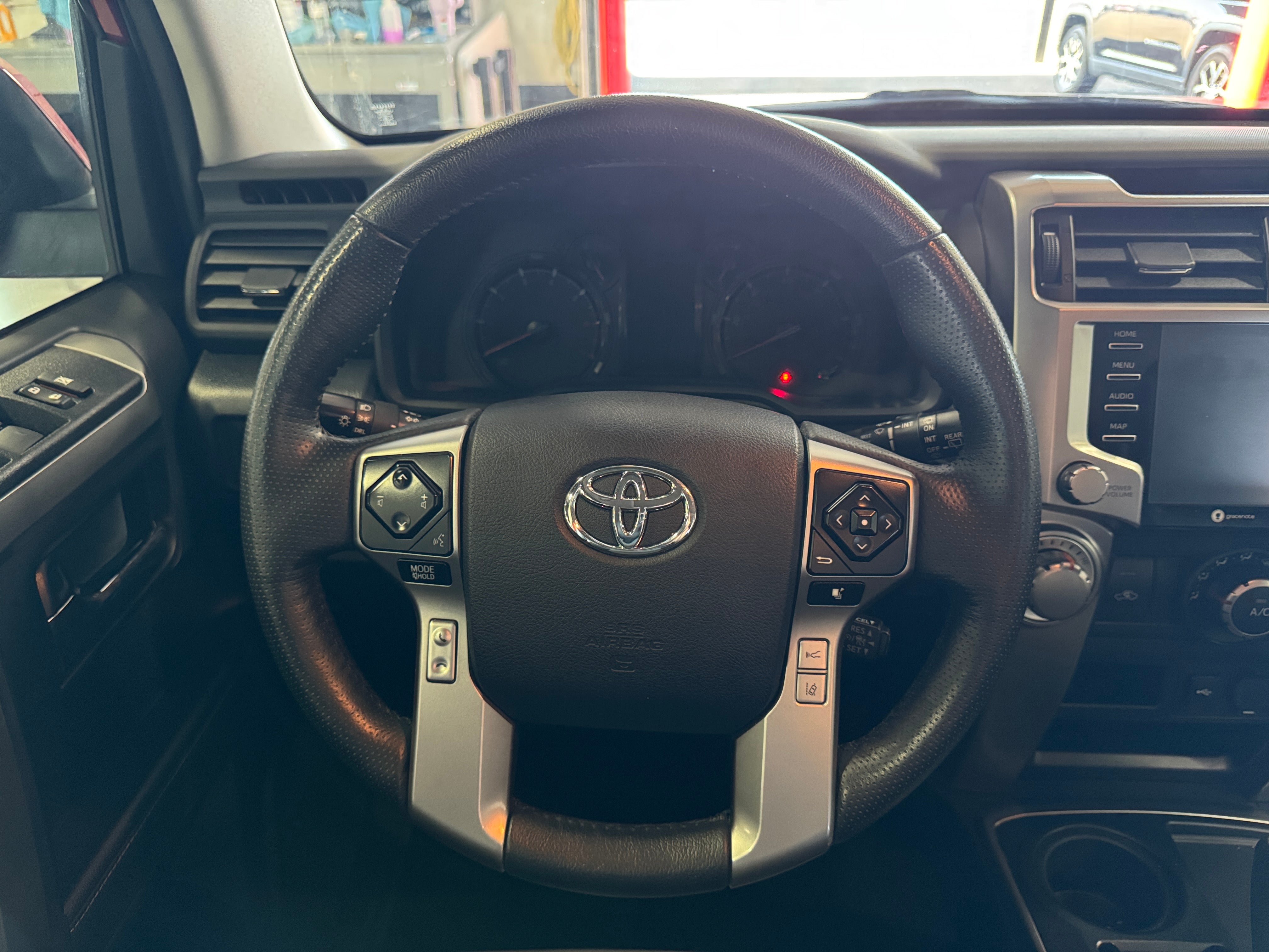 Thumbnail: 2023 Toyota 4Runner - 4
