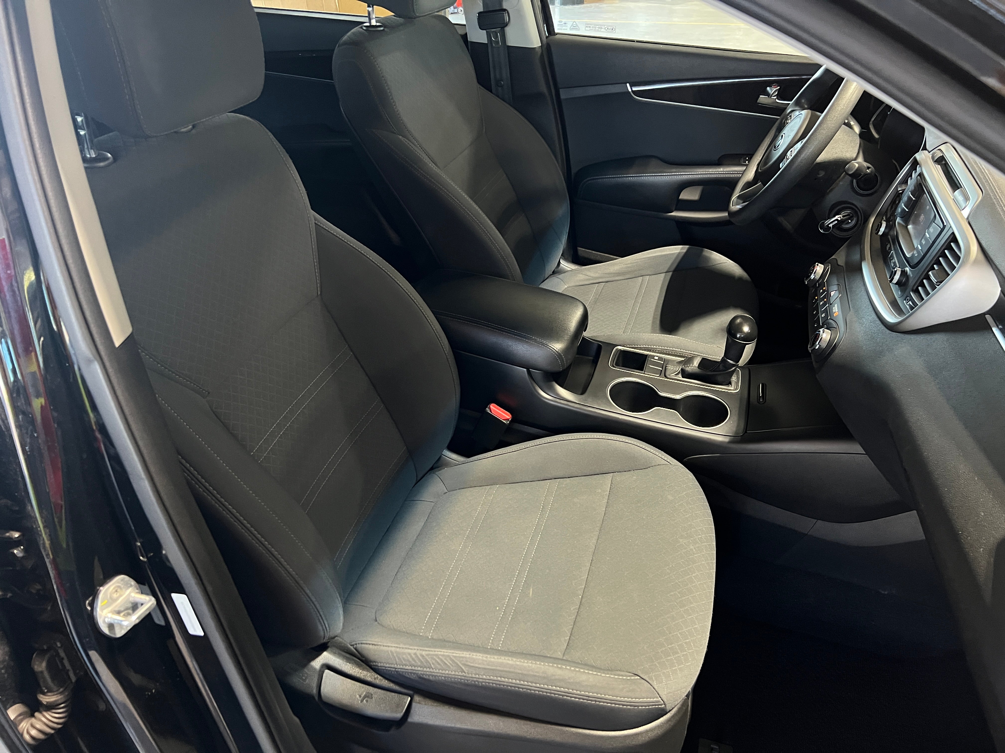 2017 Kia Sorento LX 2