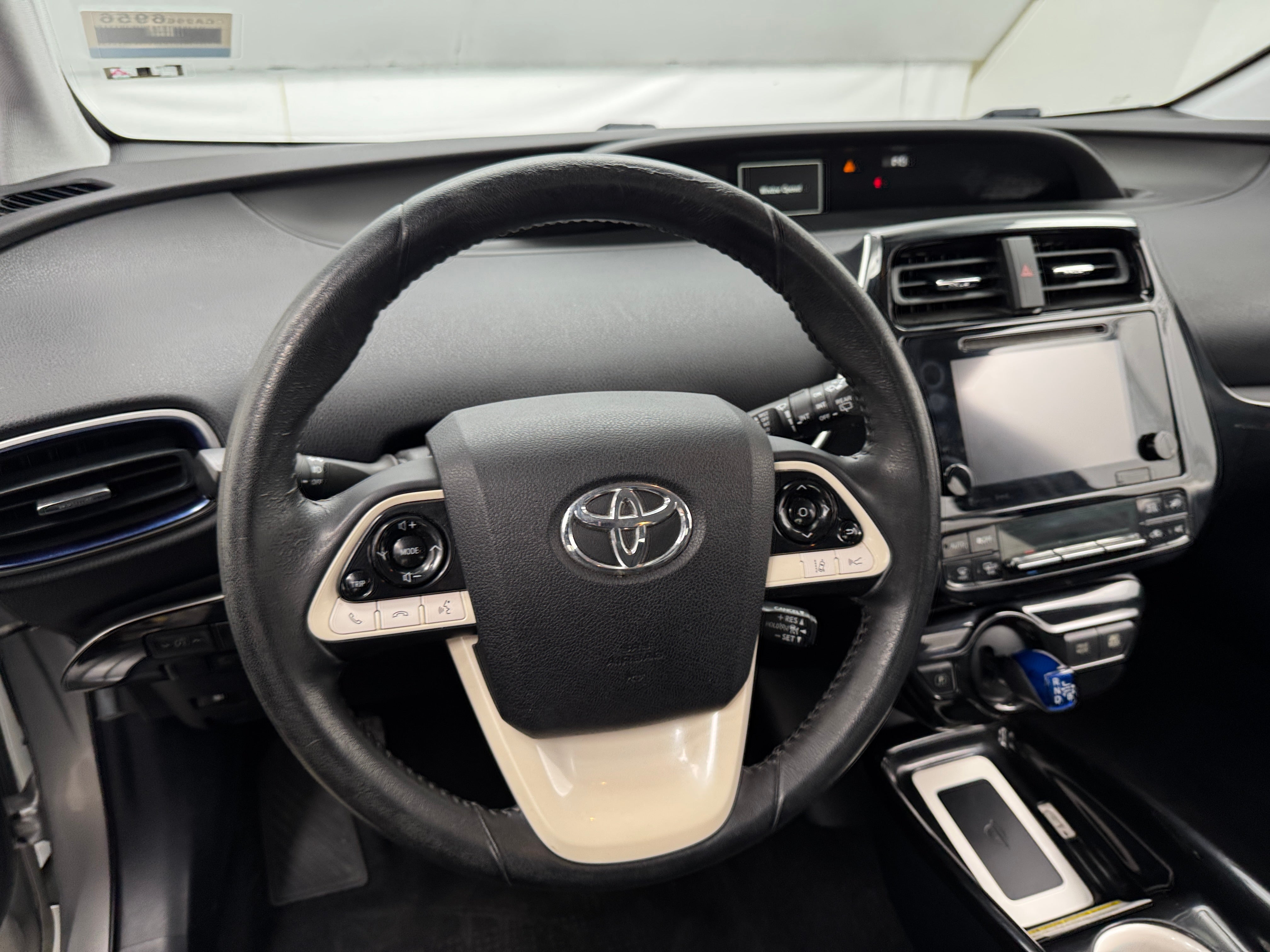 2017 Toyota Prius Three Touring 4