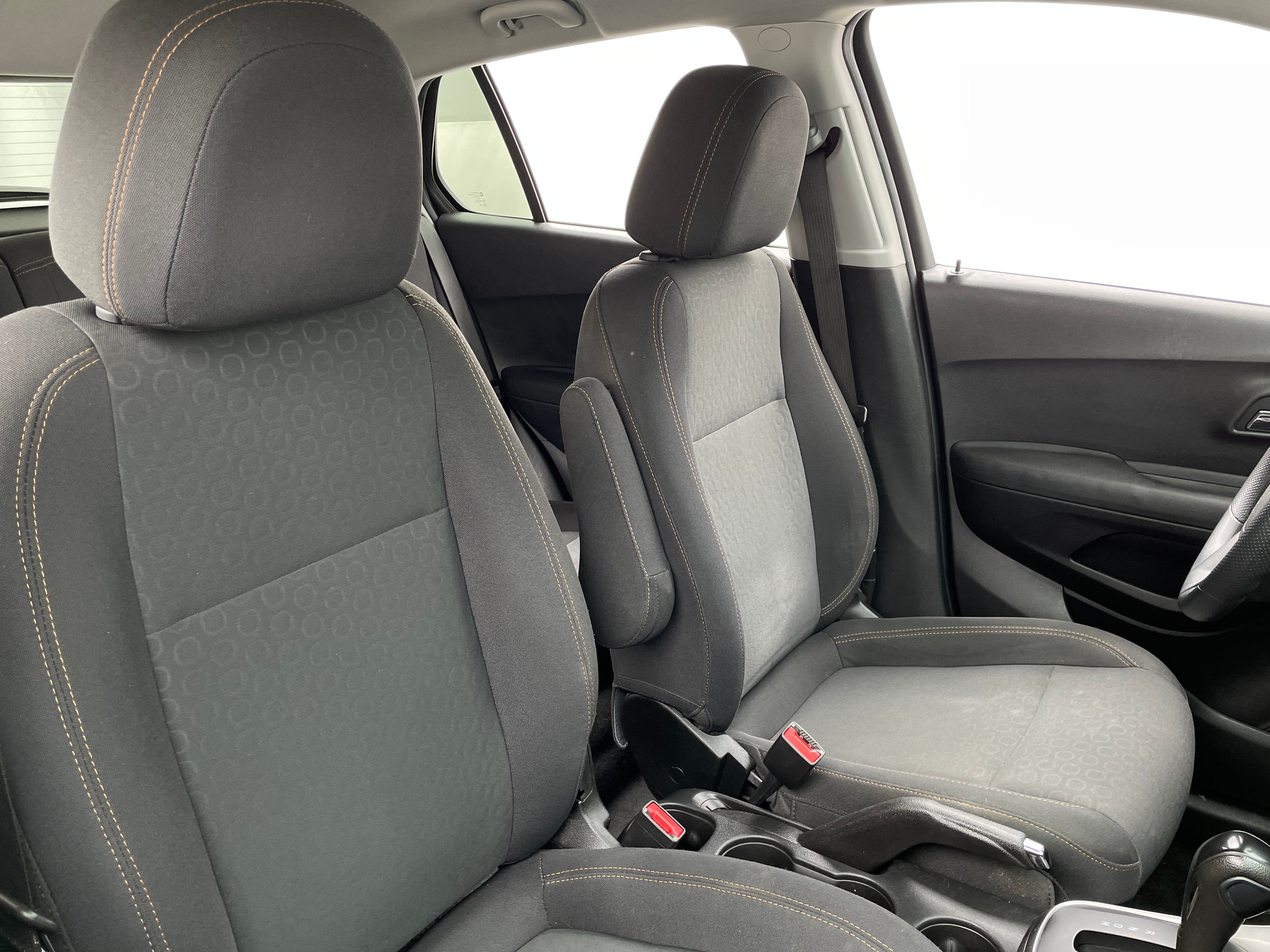 2019 Chevrolet Trax LS 2