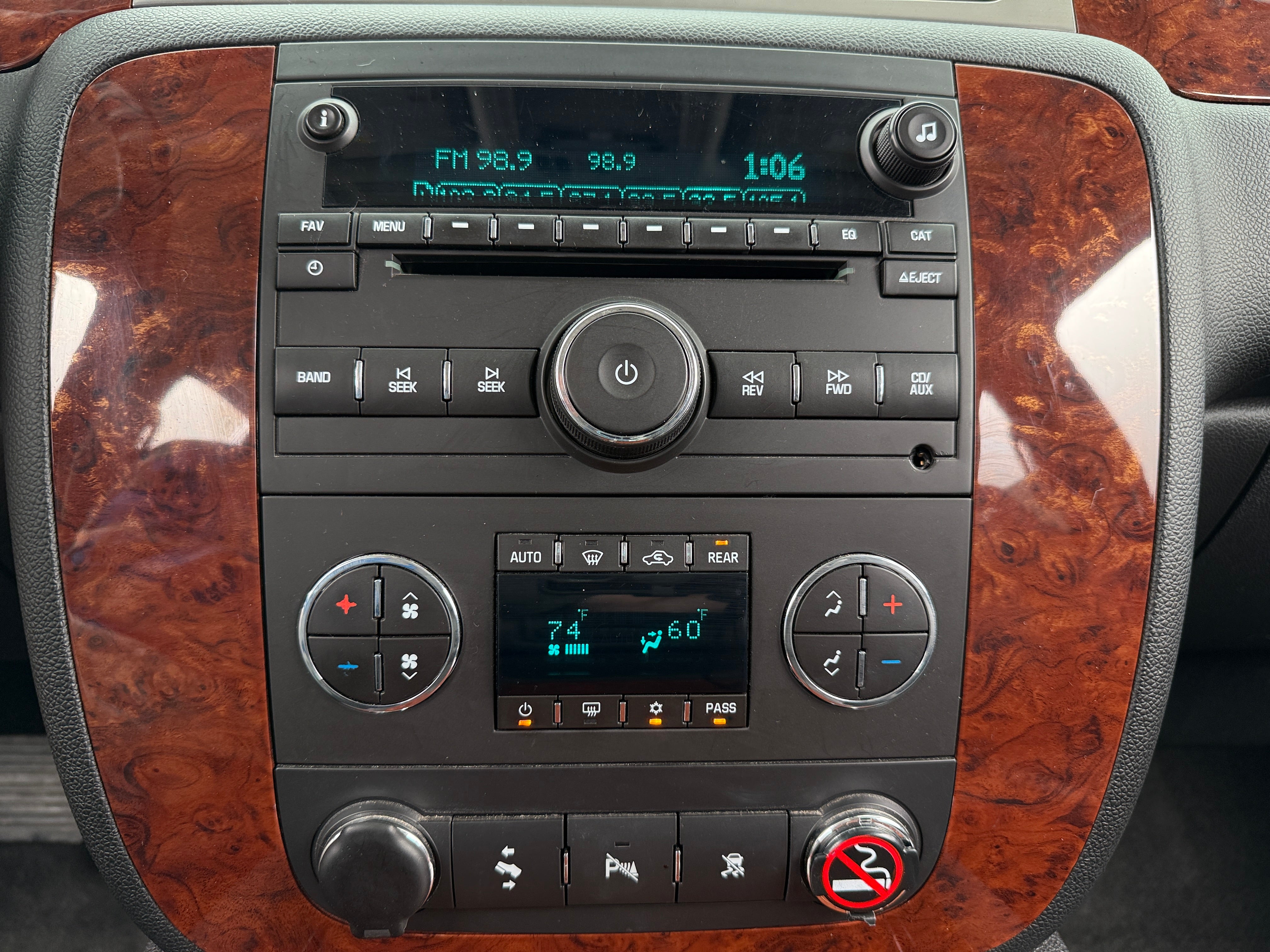 2011 Chevrolet Tahoe LT 3