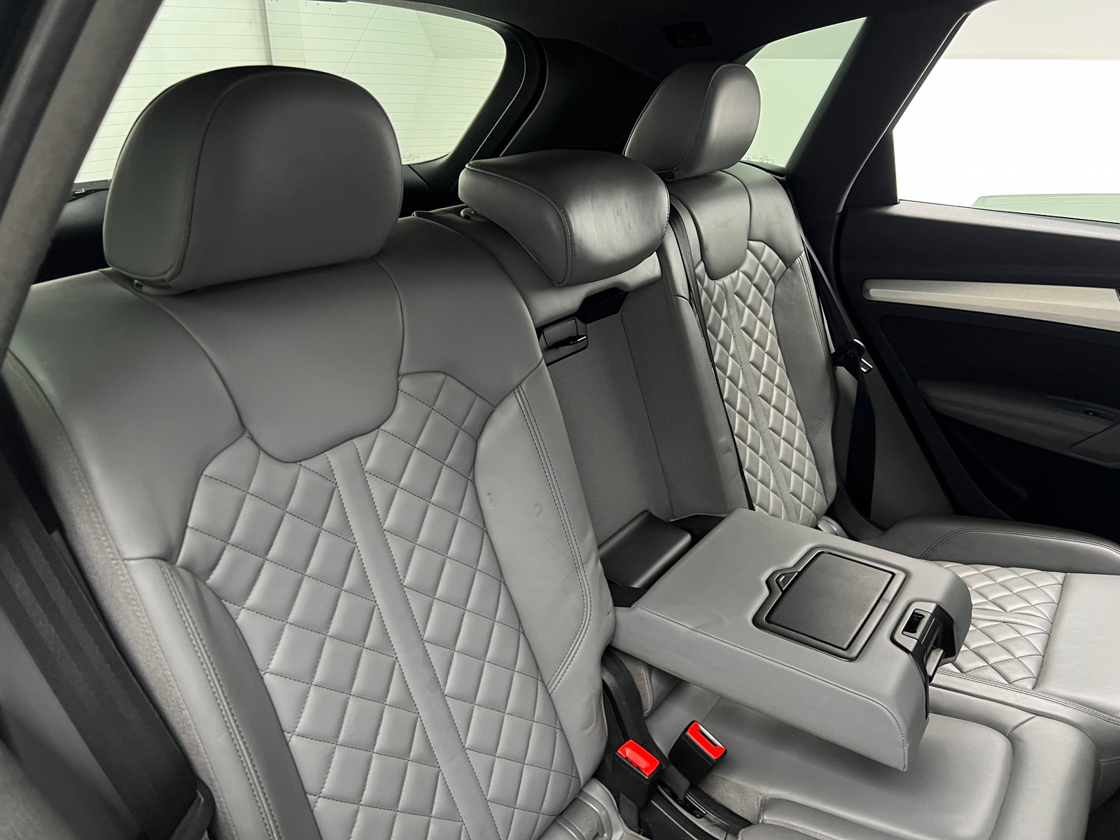 Thumbnail: 2018 Audi SQ5 - 5
