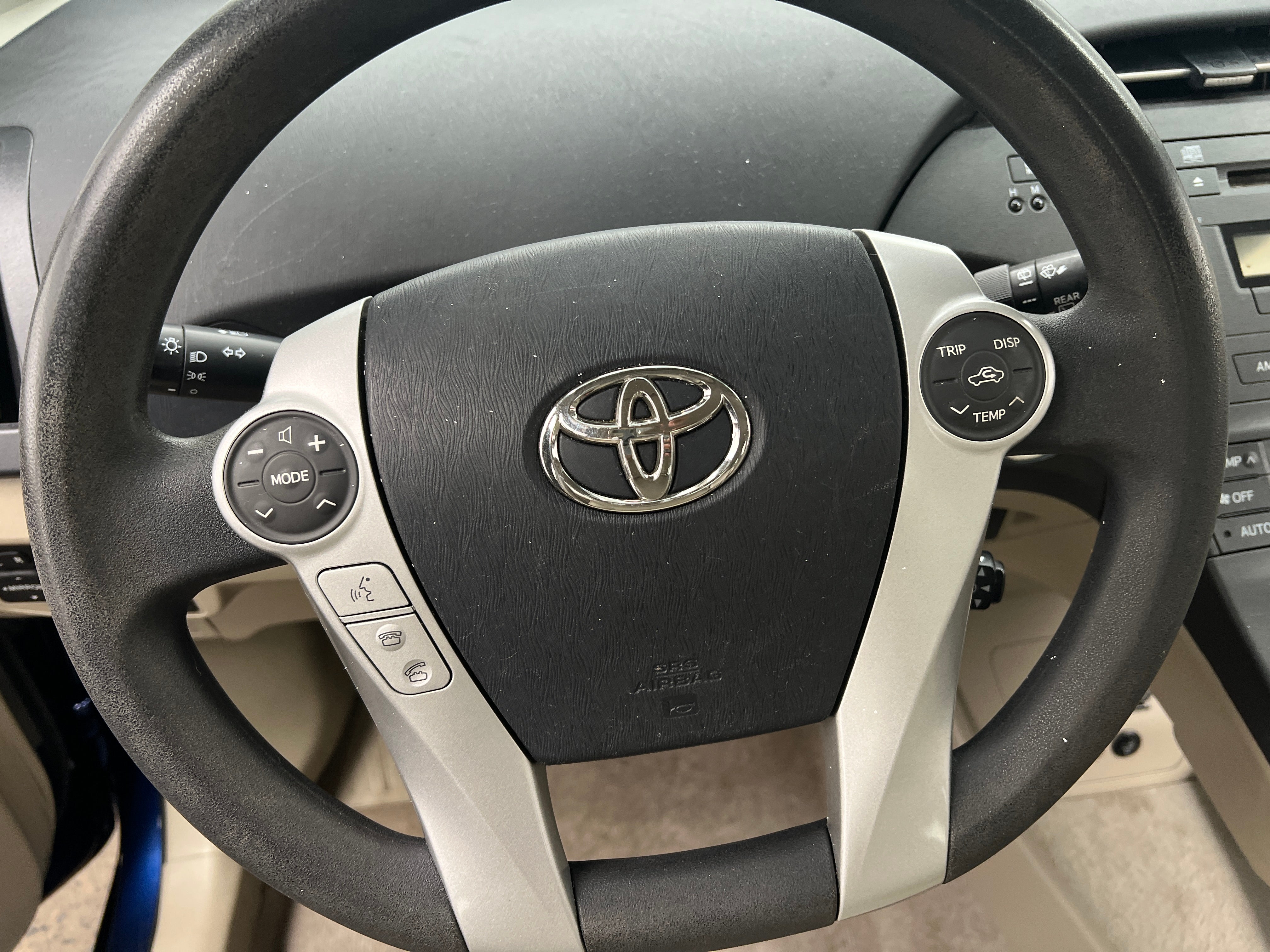 2011 Toyota Prius Three 4