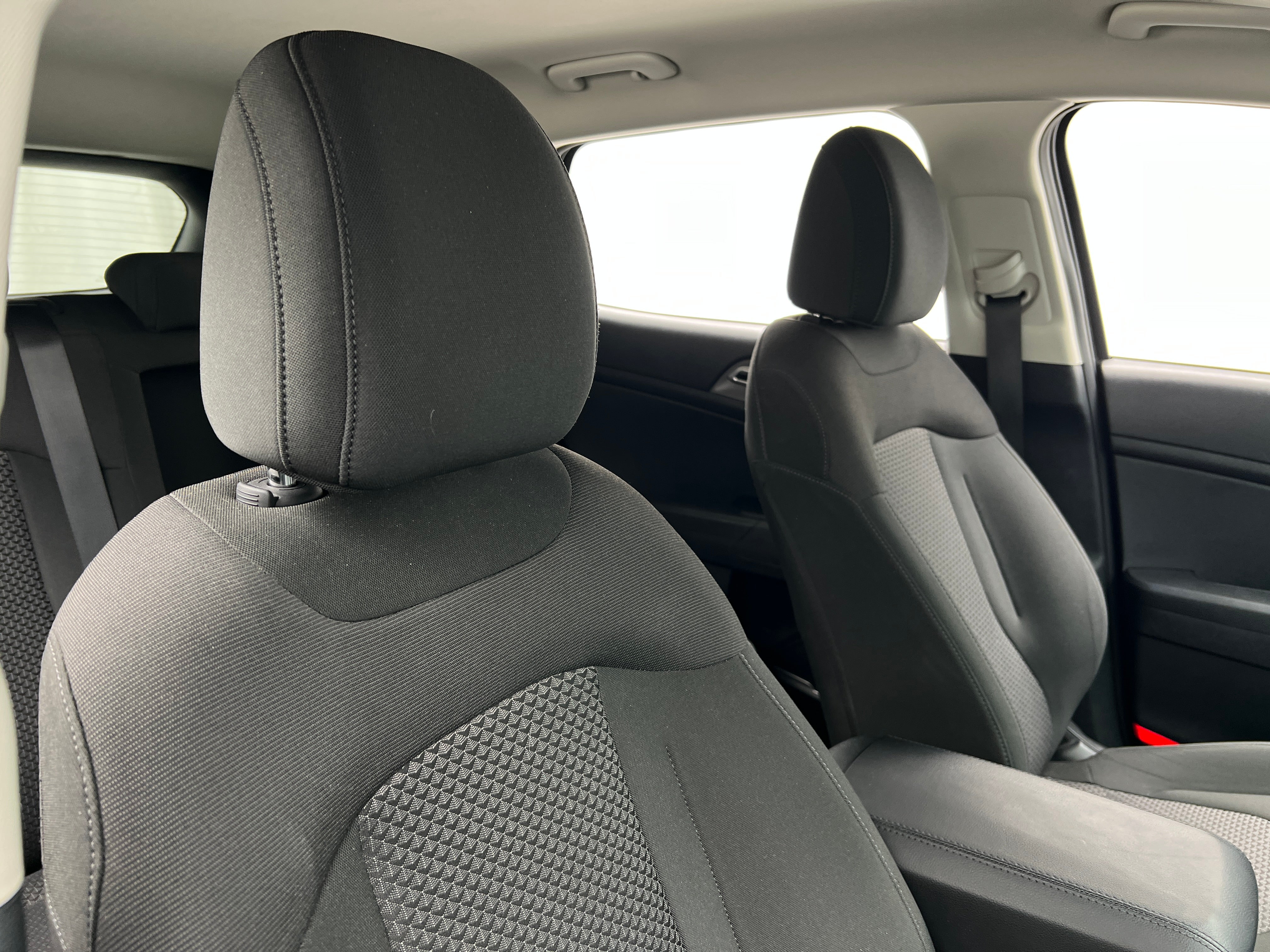 2024 Kia Sportage LX 2