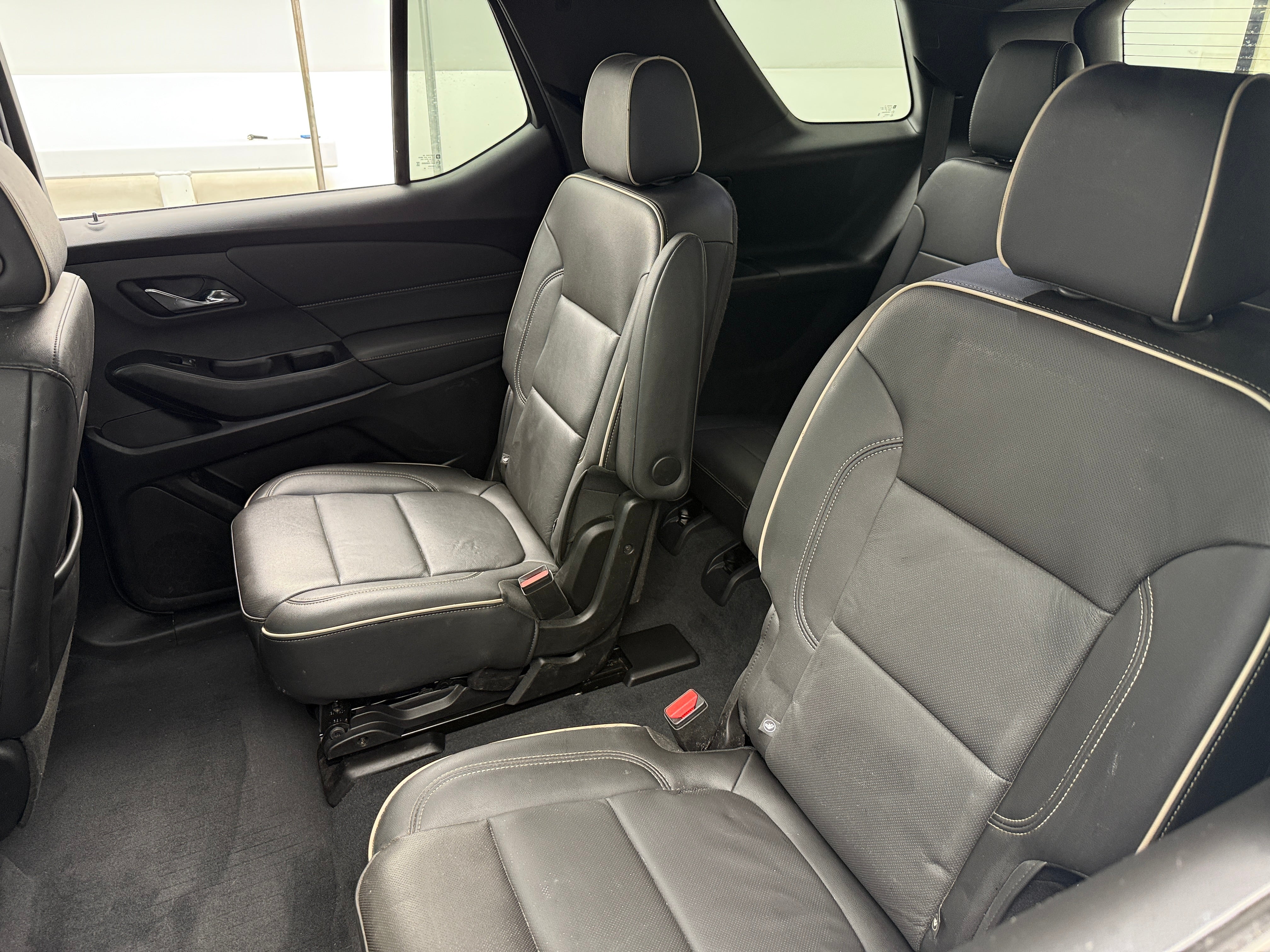 2022 Chevrolet Traverse Premier 5