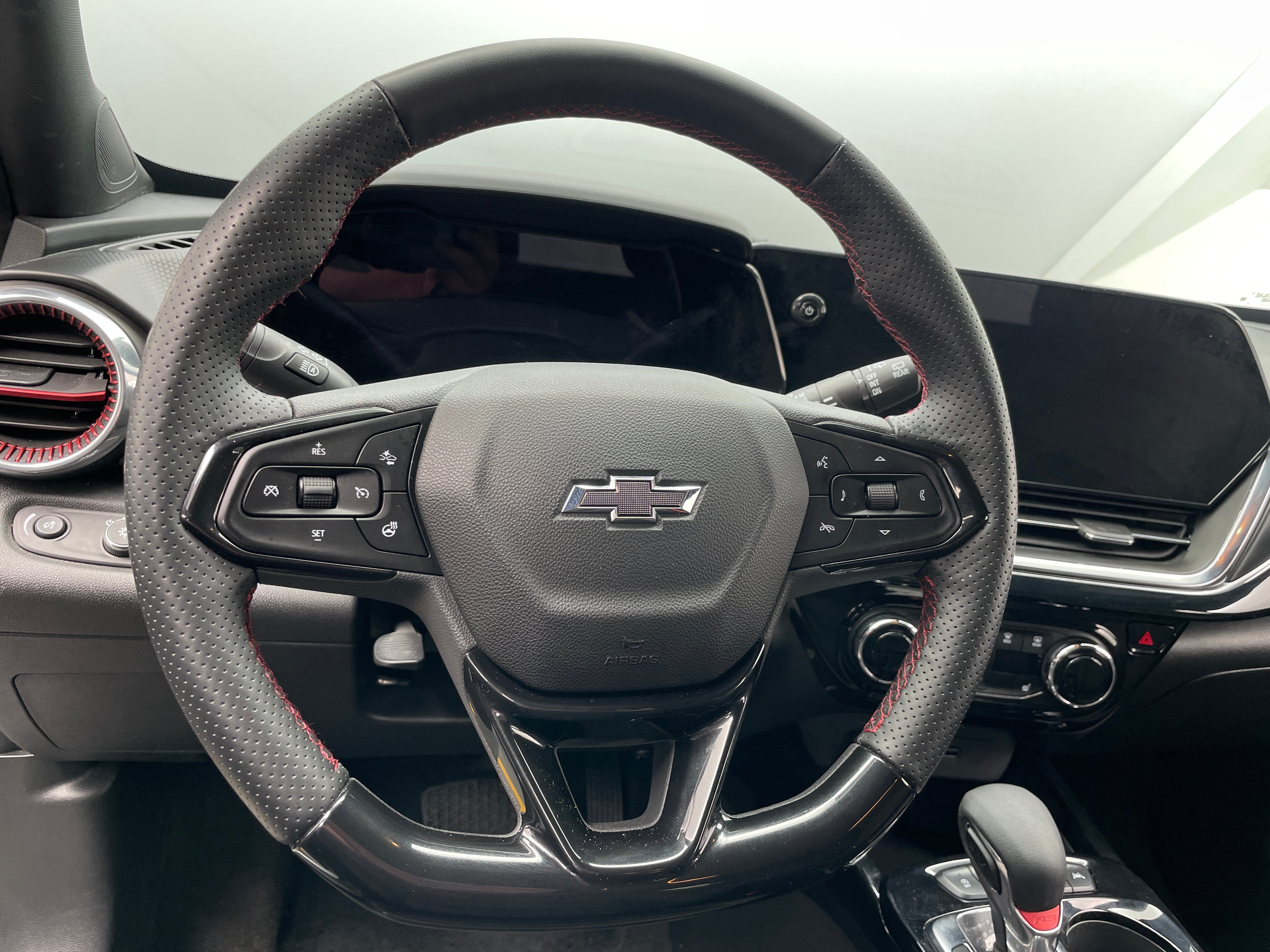 2024 Chevrolet Trax RS 4