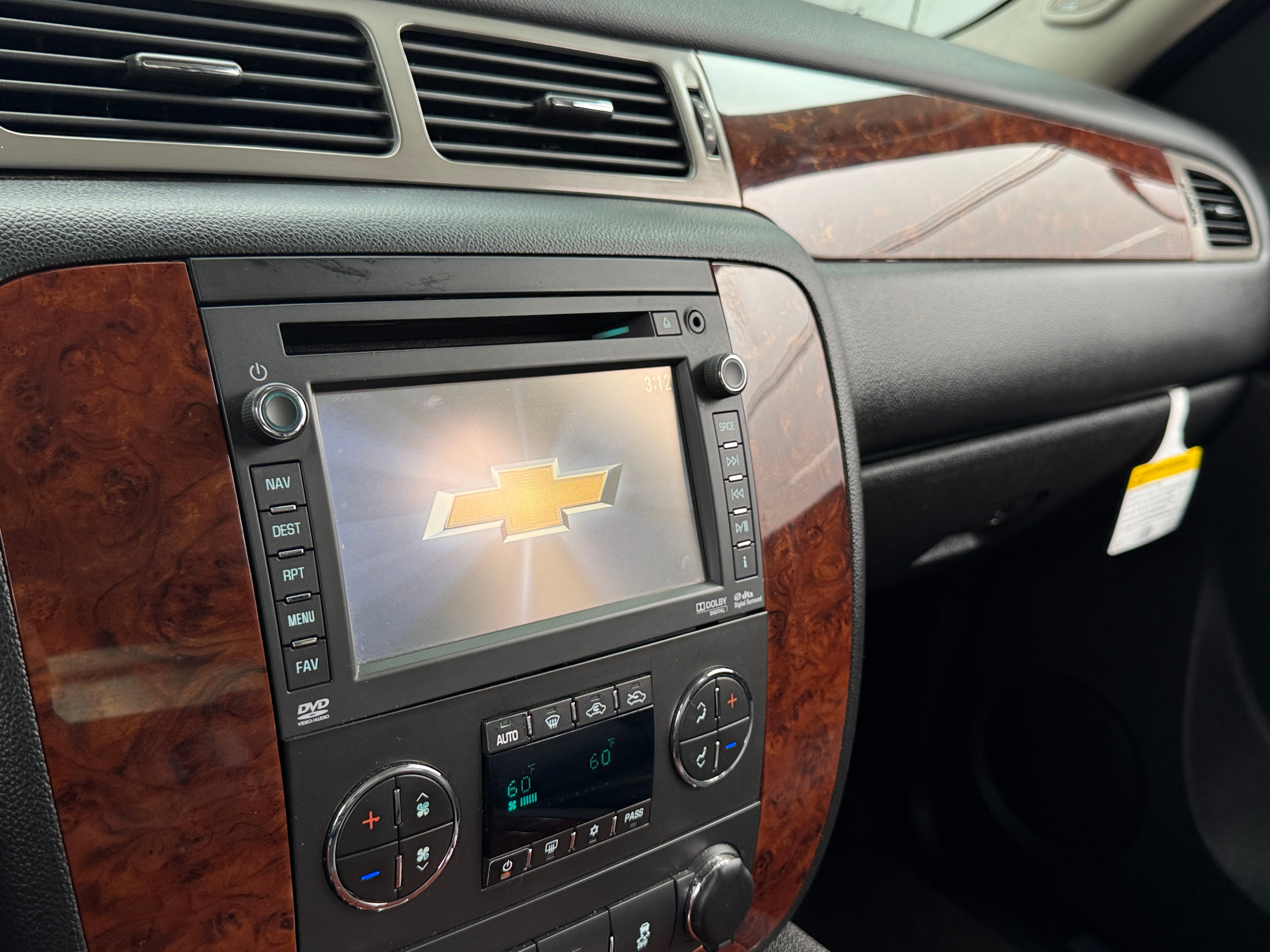 2013 Chevrolet Avalanche 1500 LTZ 3