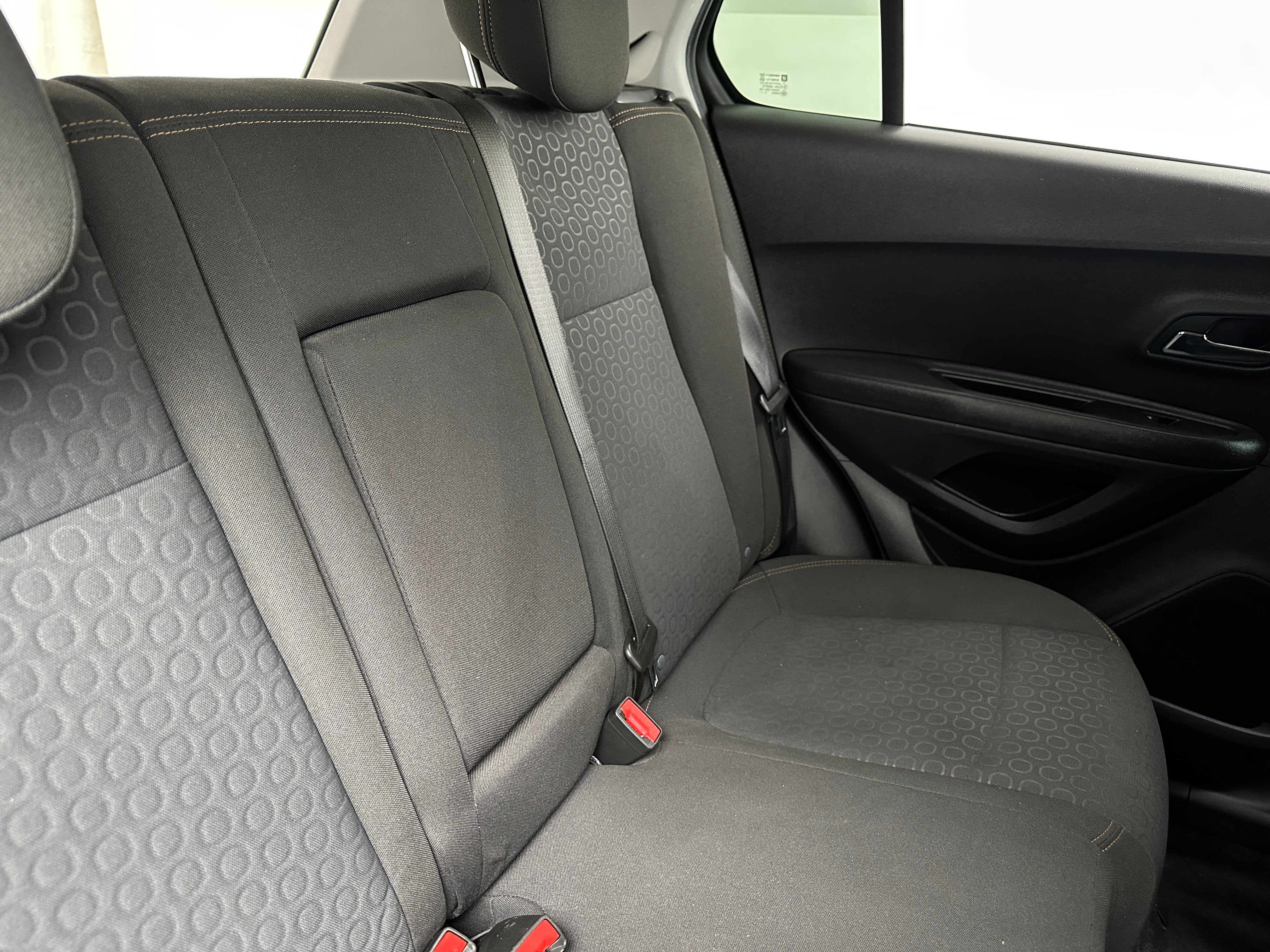 2020 Chevrolet Trax LS 6