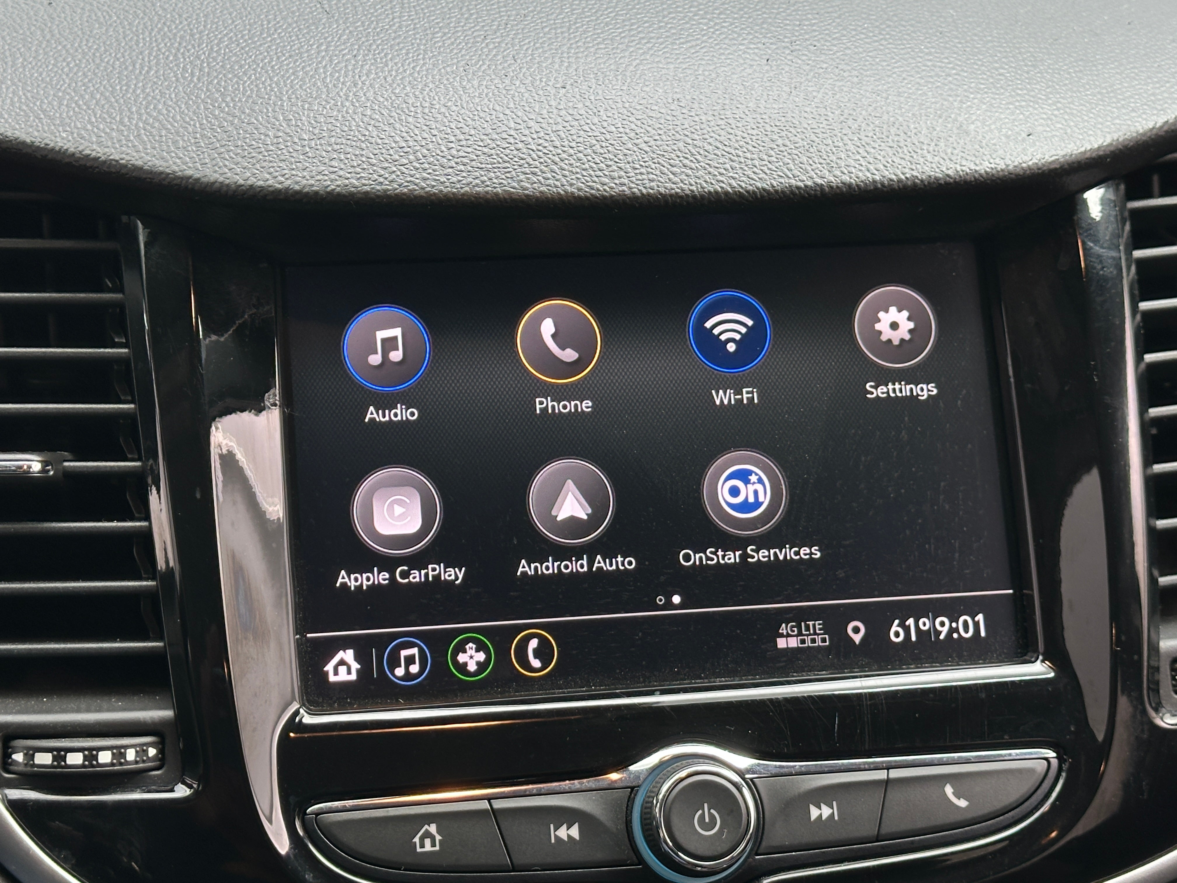 2020 Chevrolet Trax LS 4