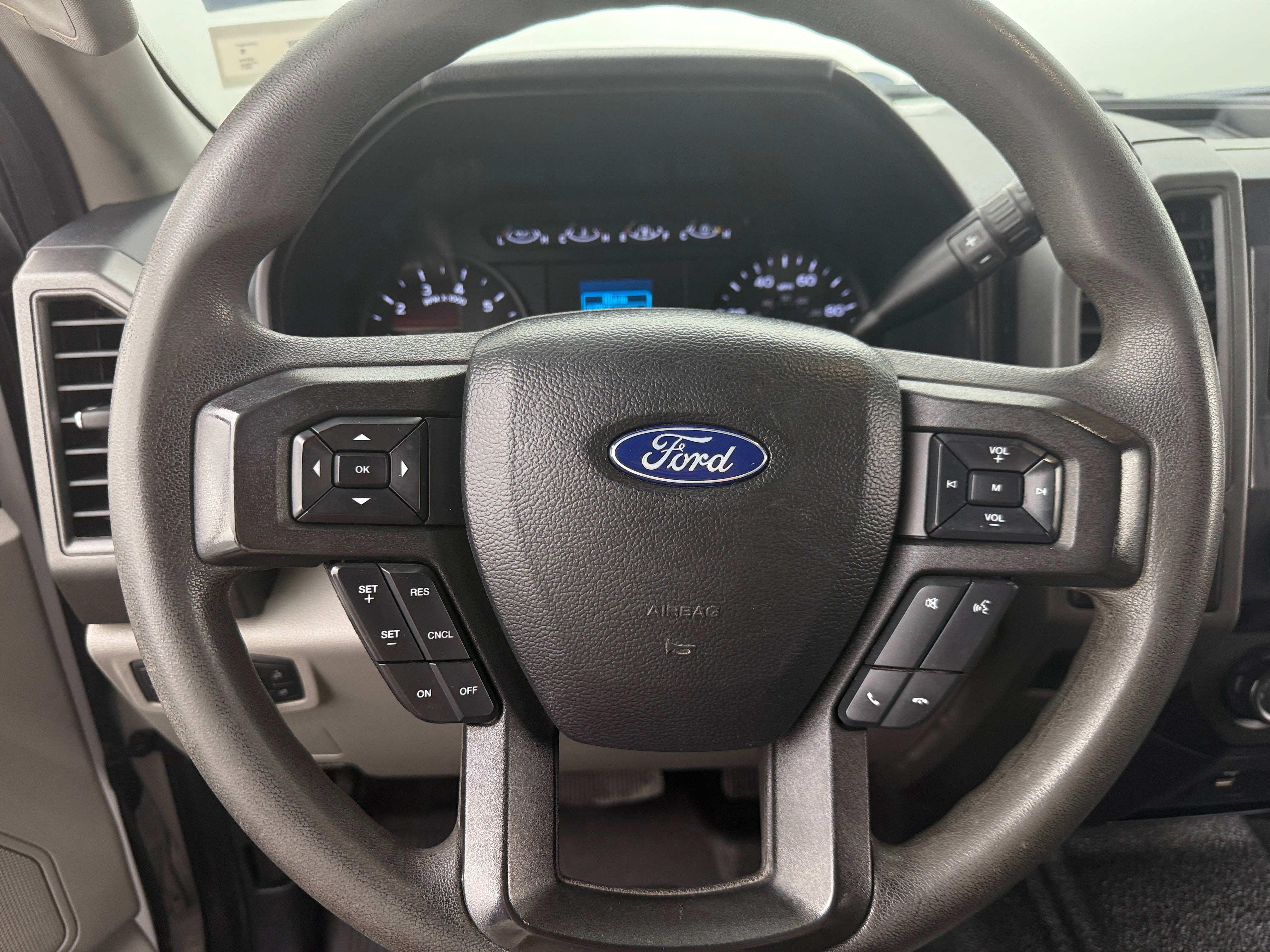 2021 Ford Econoline E-250 4