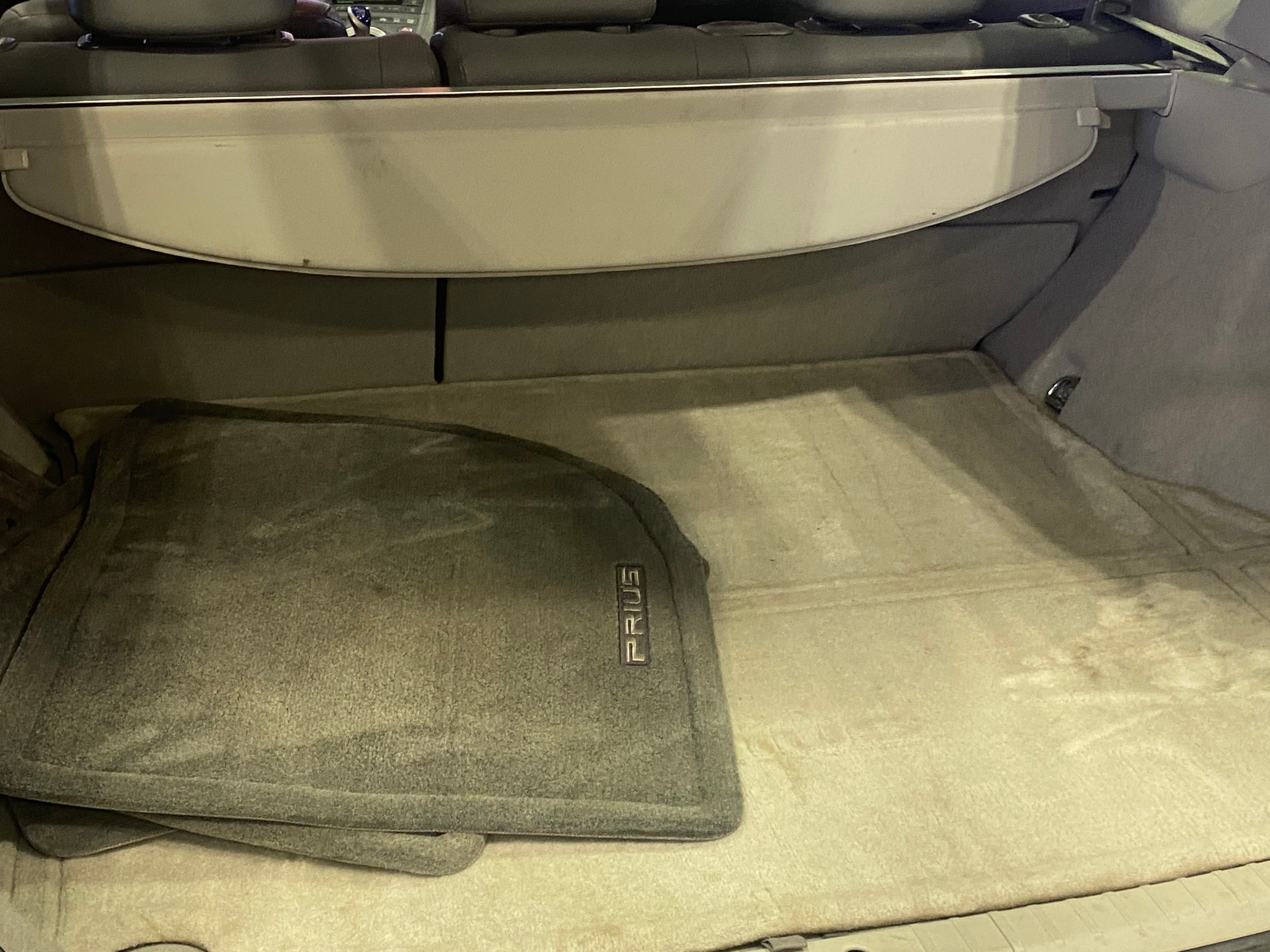2010 Toyota Prius Four 6