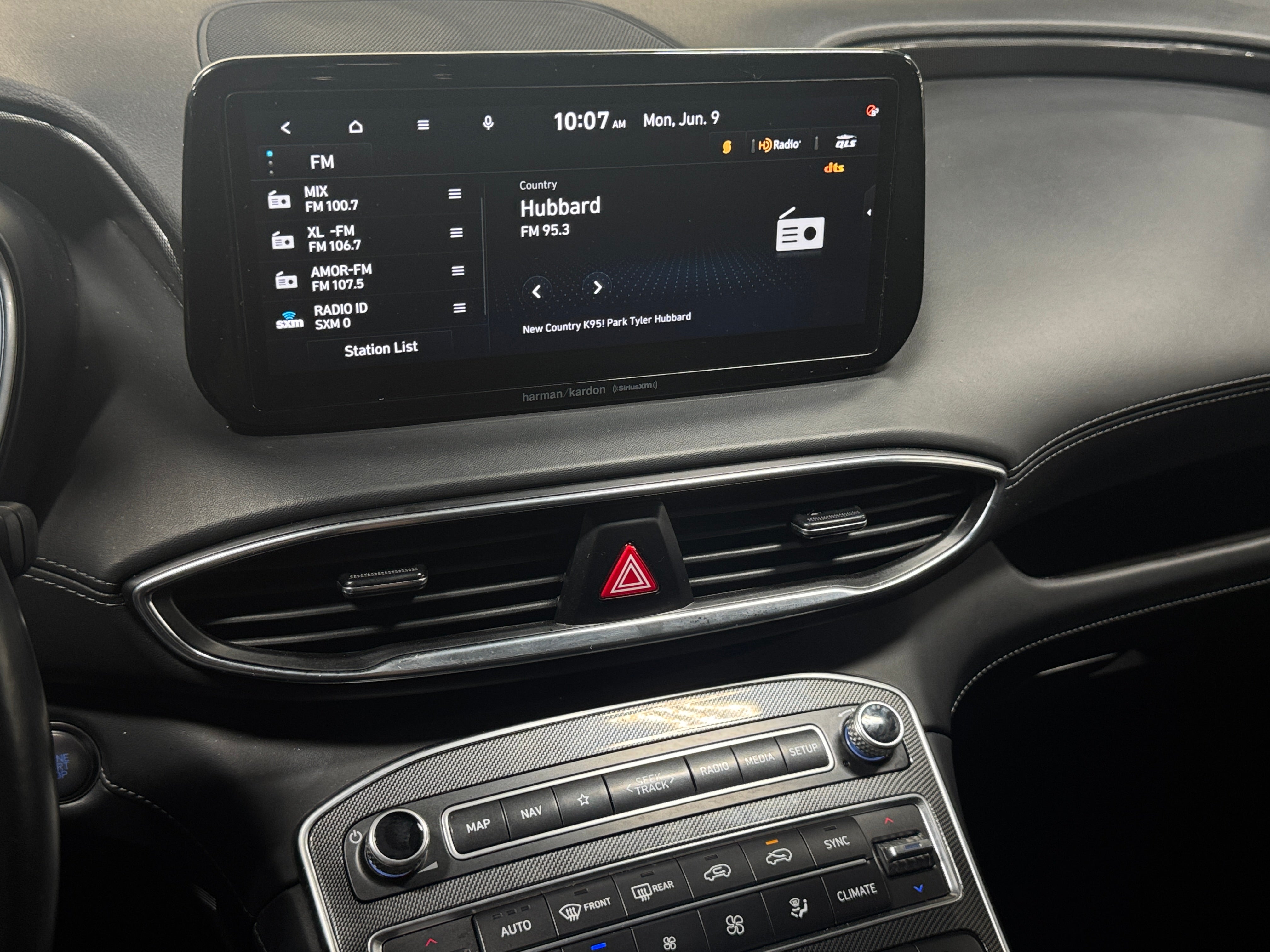 2023 Hyundai Santa Fe Limited 3