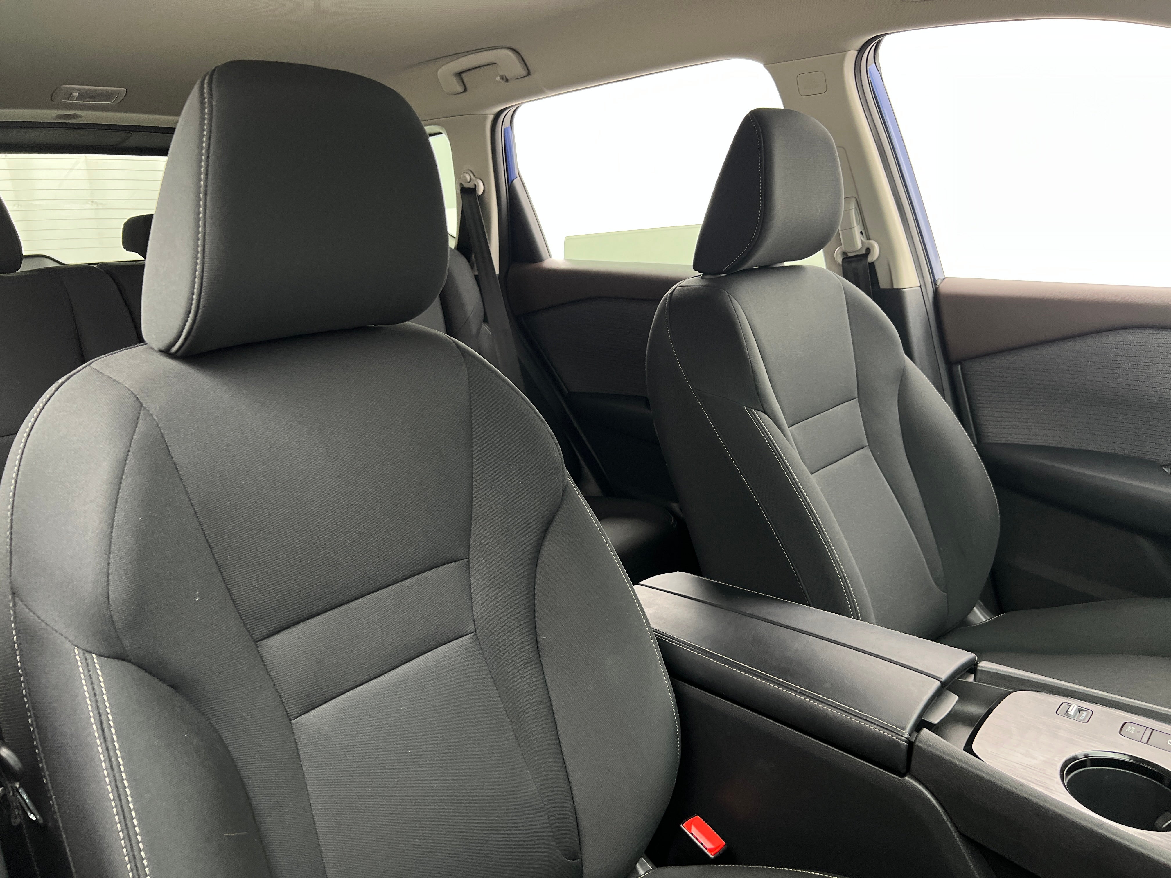 2023 Nissan Rogue S 2