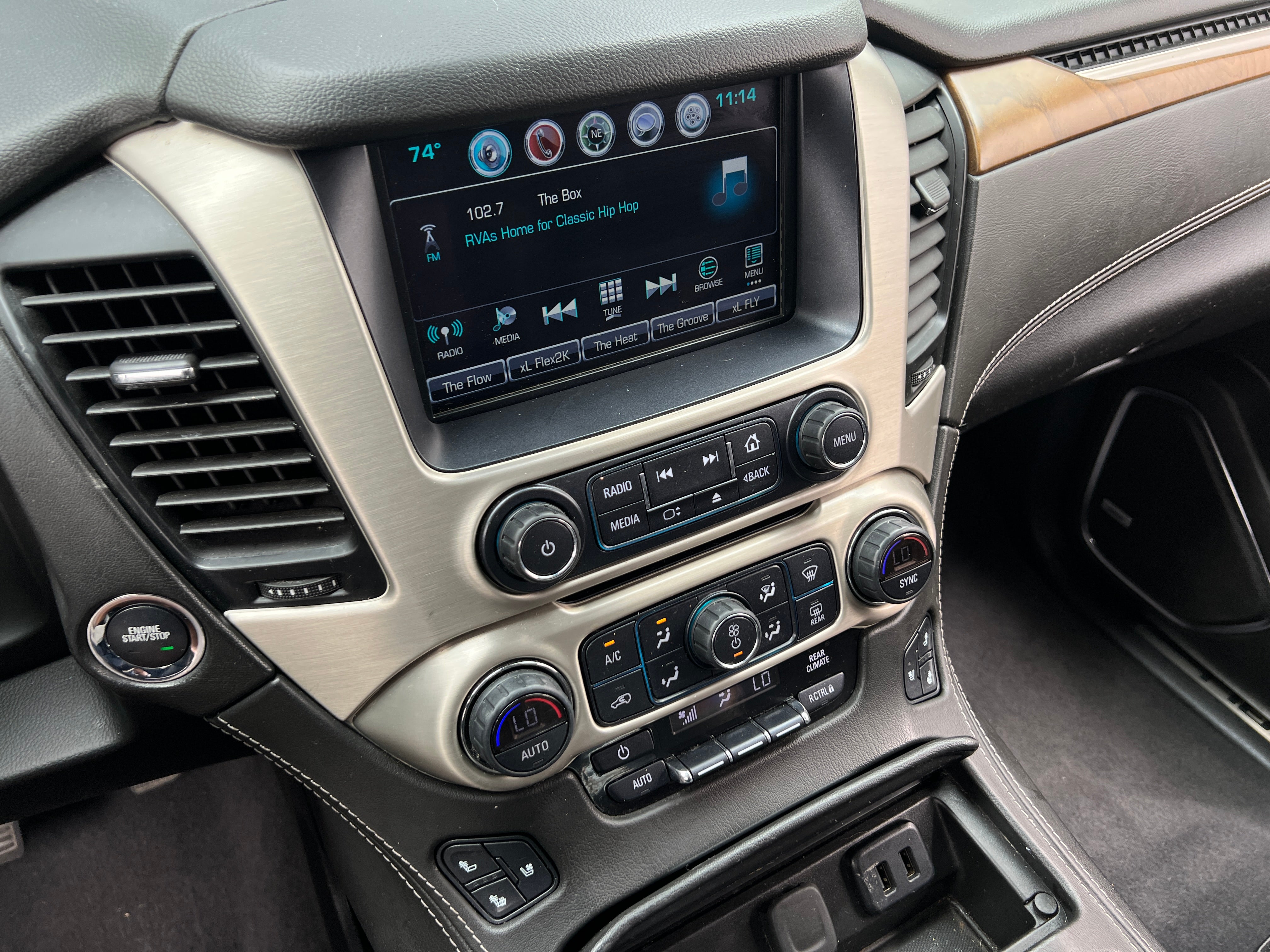 2020 GMC Yukon XL Denali 3