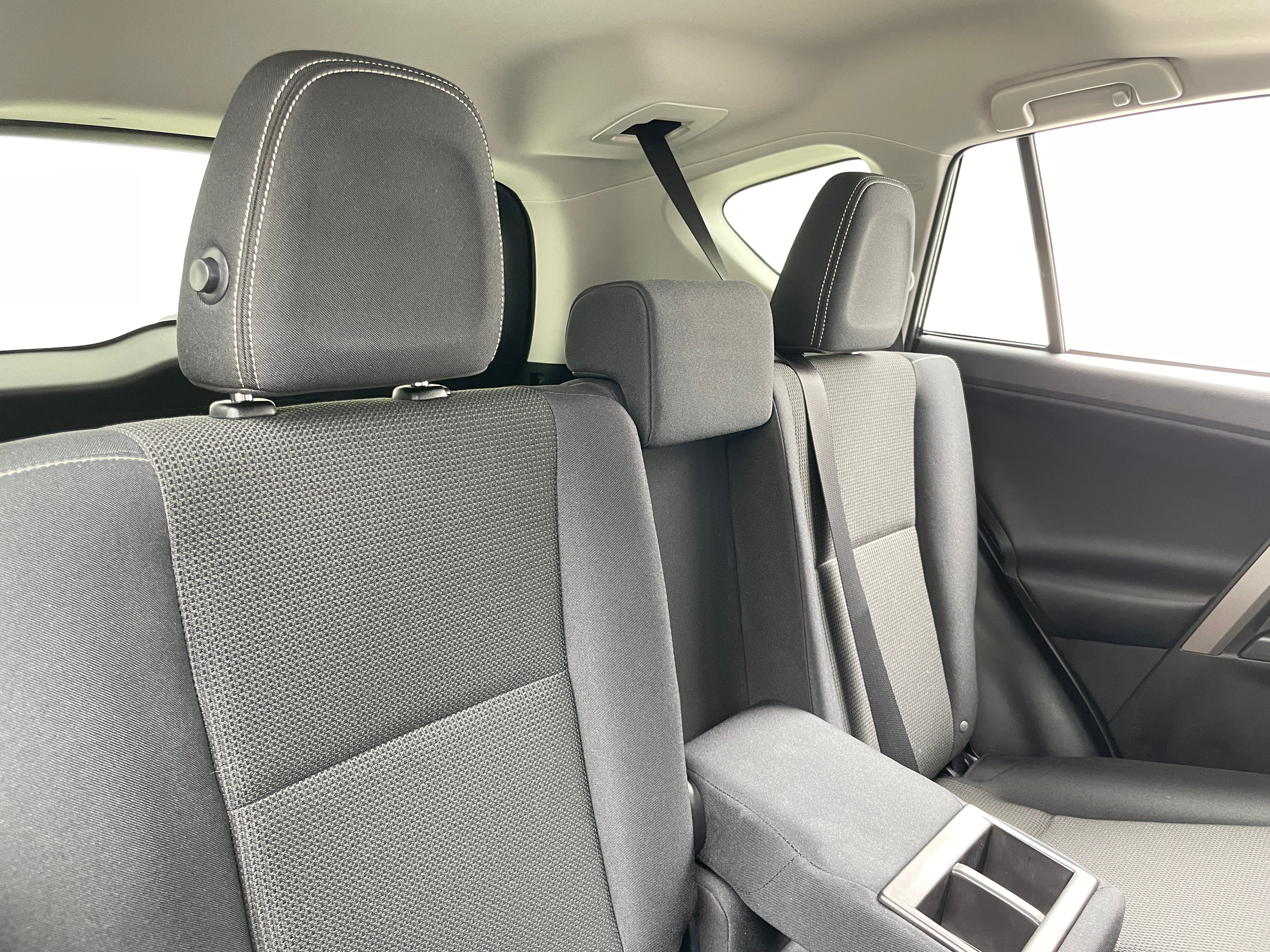 2018 Toyota RAV4 XLE 6
