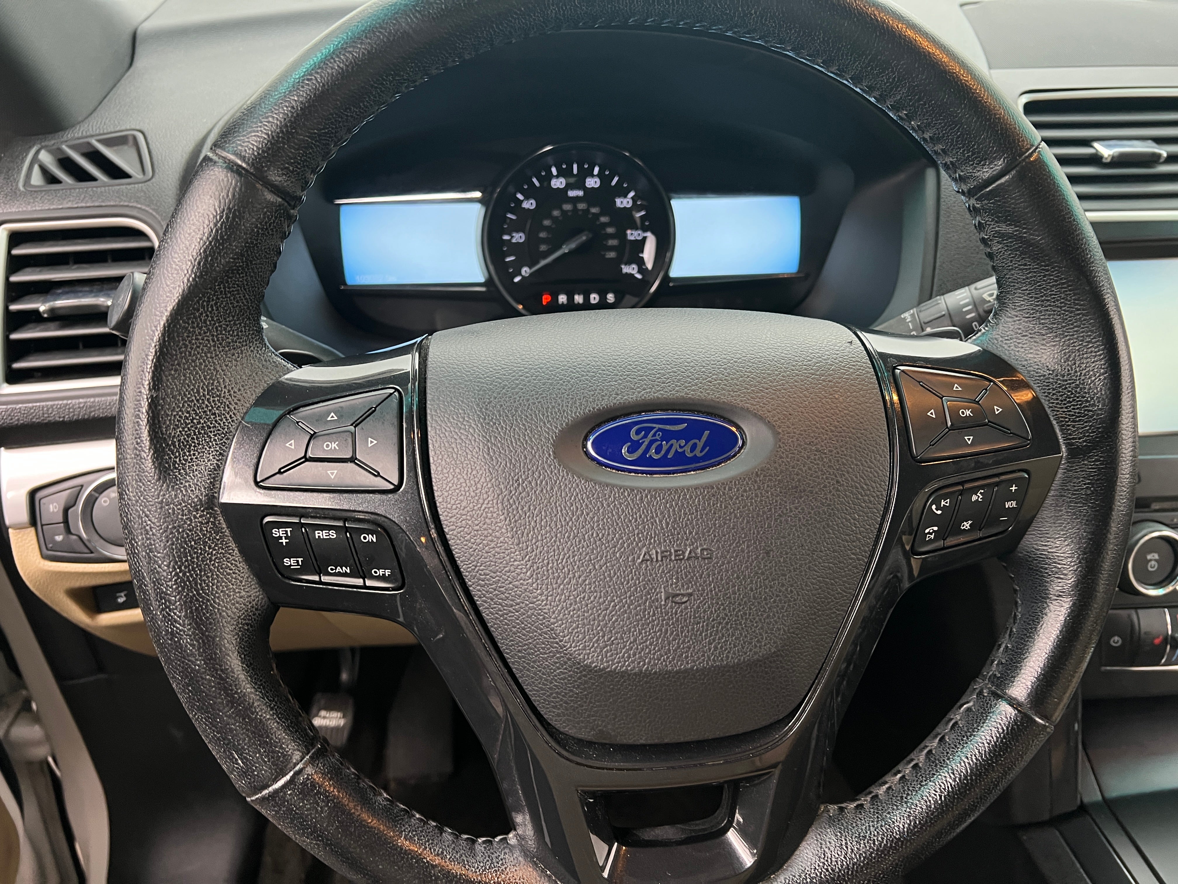 2016 Ford Explorer XLT 4