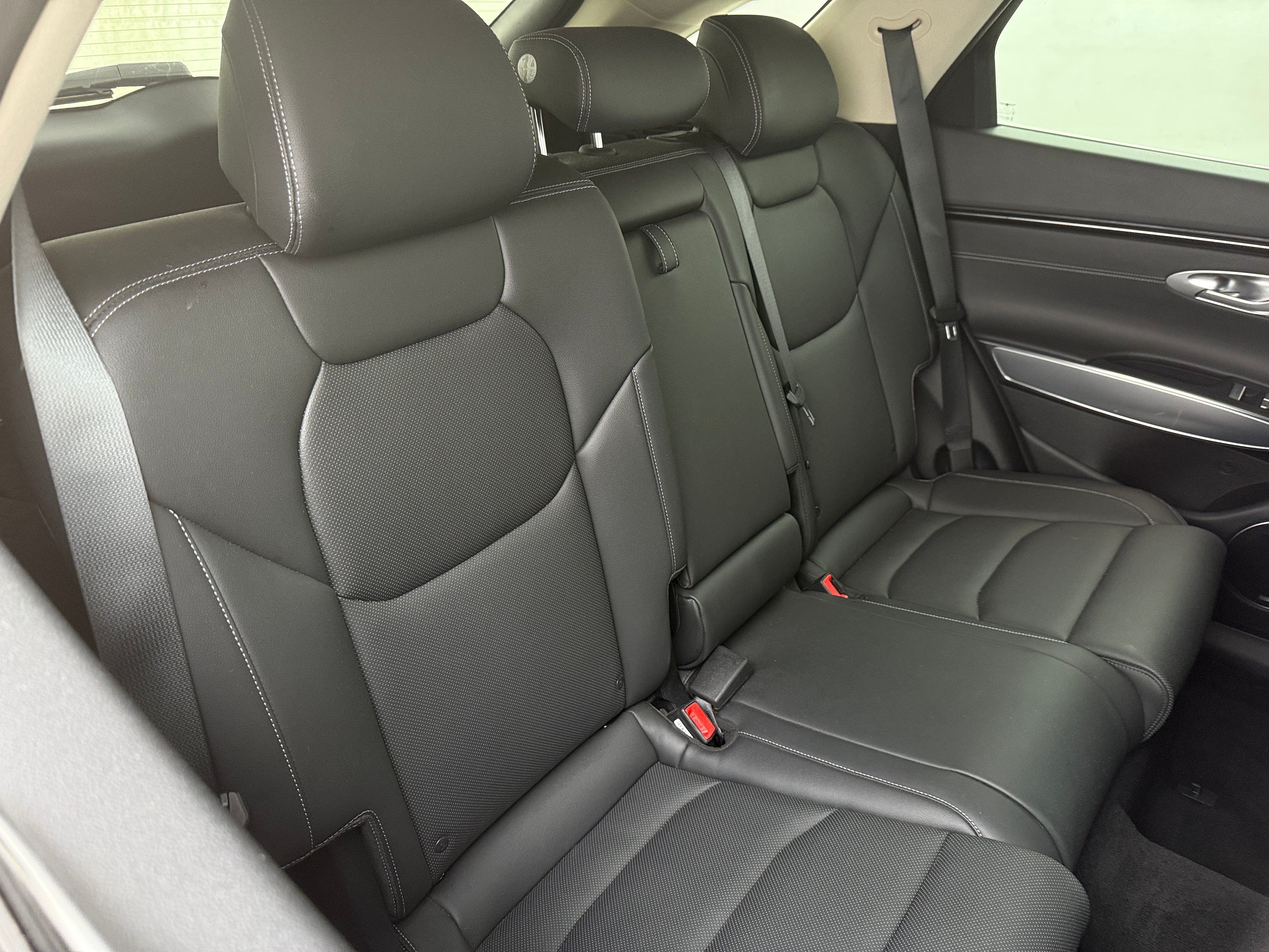 Thumbnail: 2022 Genesis GV70 - 5