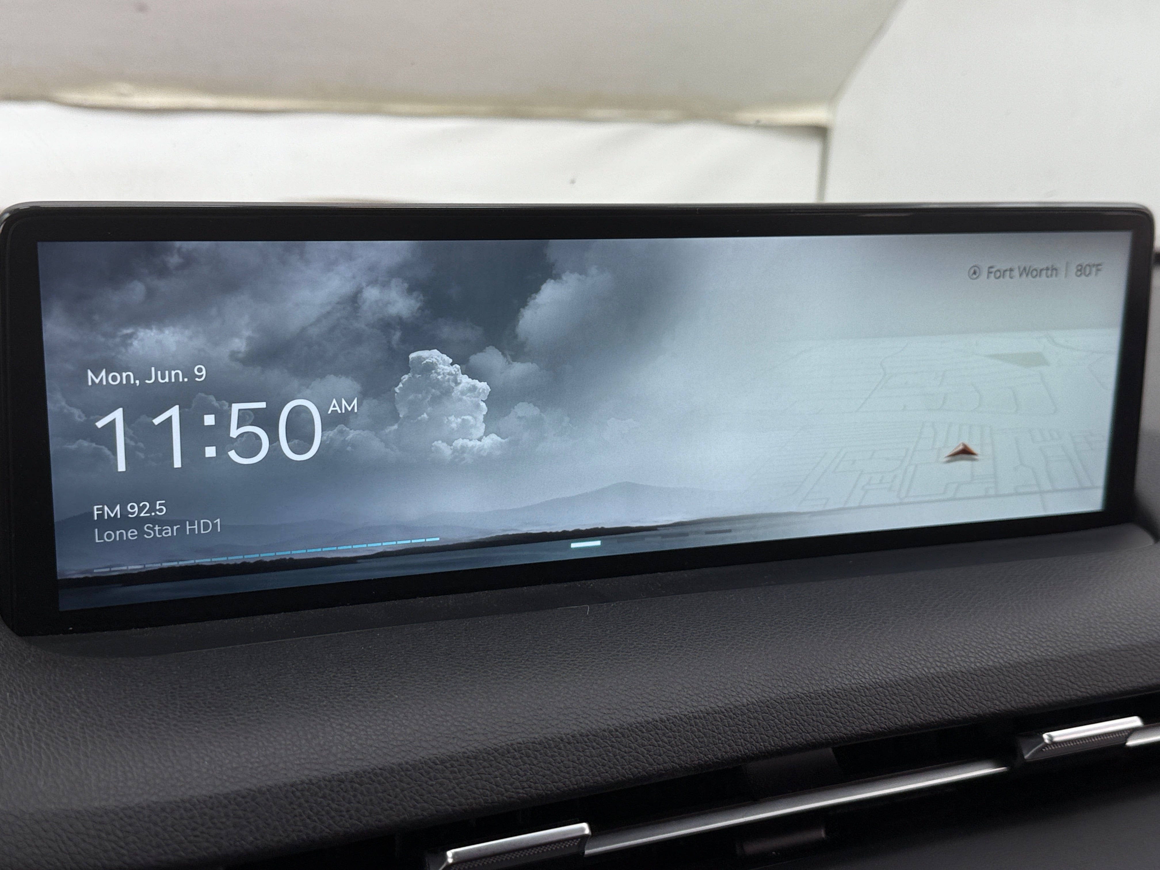 Thumbnail: 2022 Genesis GV70 - 3