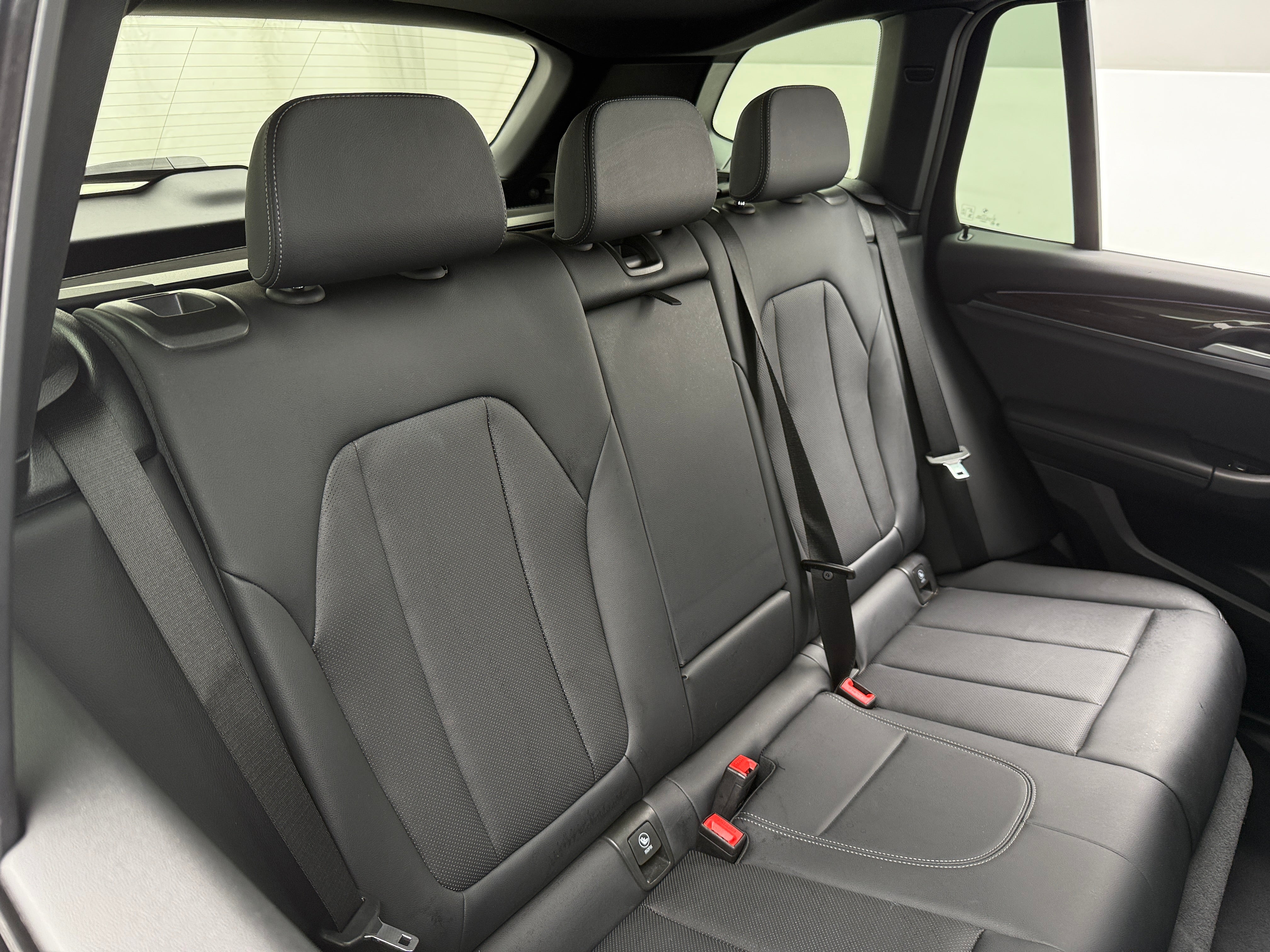 2023 BMW X3 sDrive30i 5