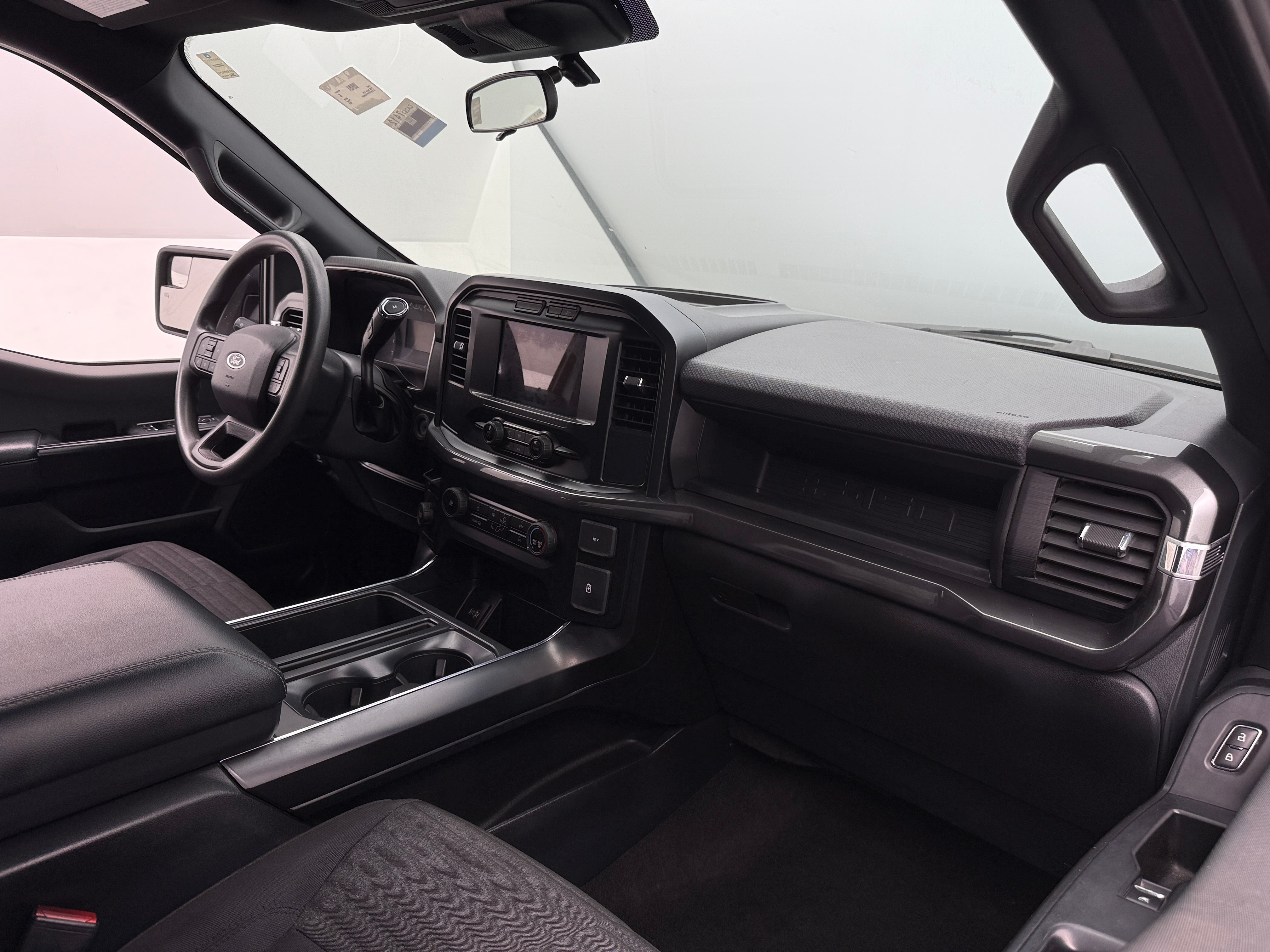 2023 Ford Econoline E-150 3