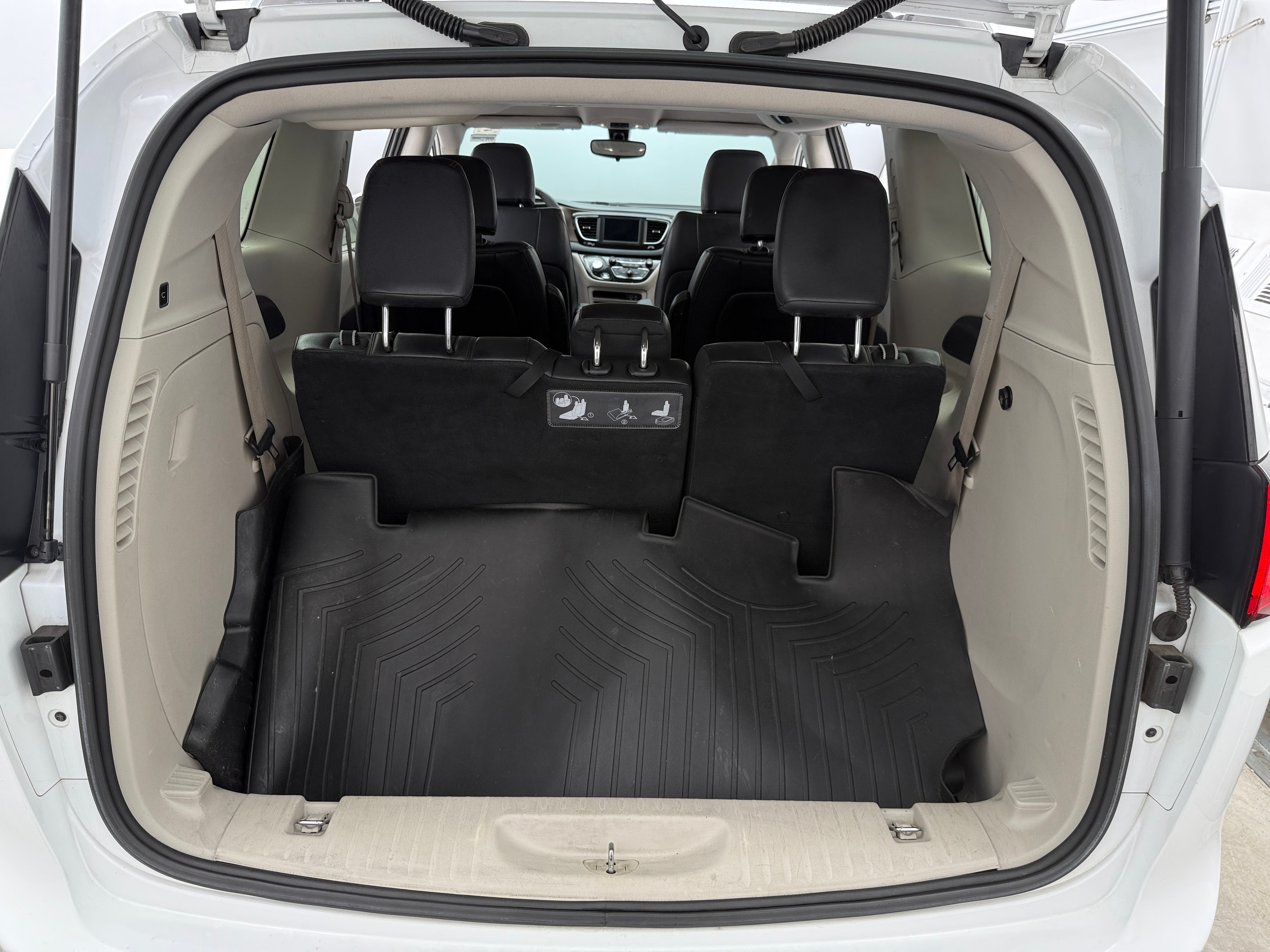 2018 Chrysler Pacifica Touring L 6
