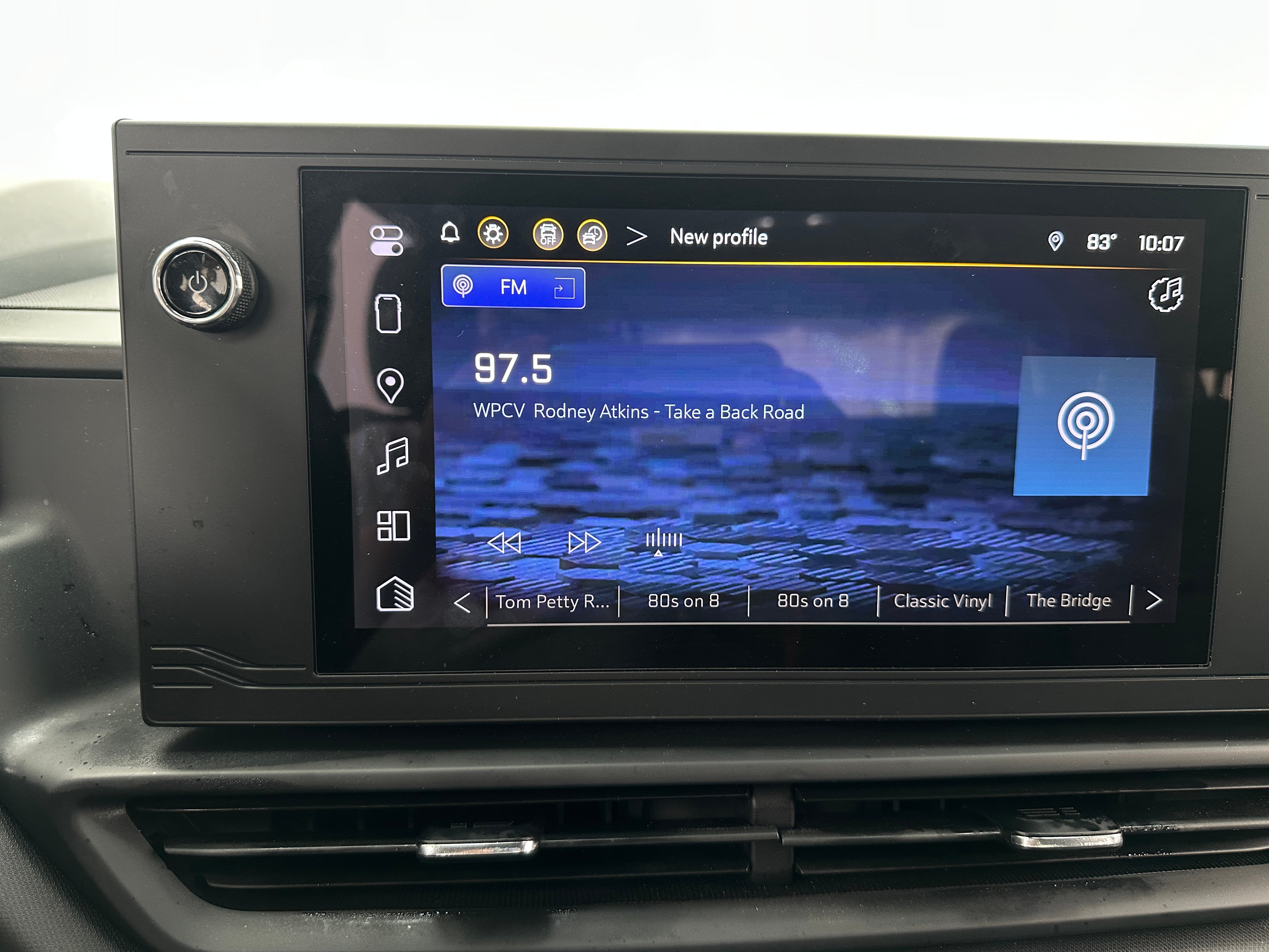 2024 Chevrolet Silverado EV Work Truck 4