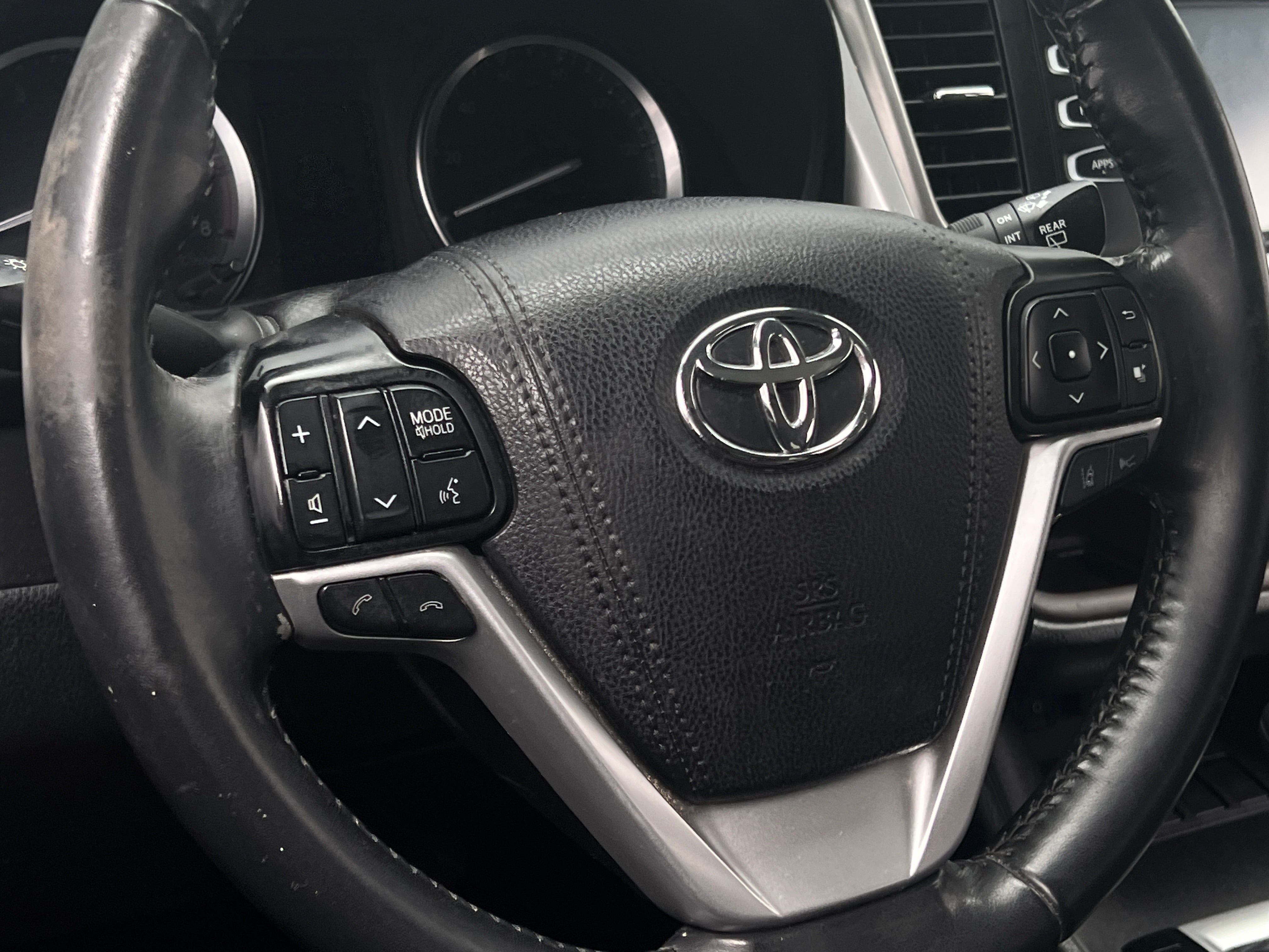 2019 Toyota Highlander XLE 4