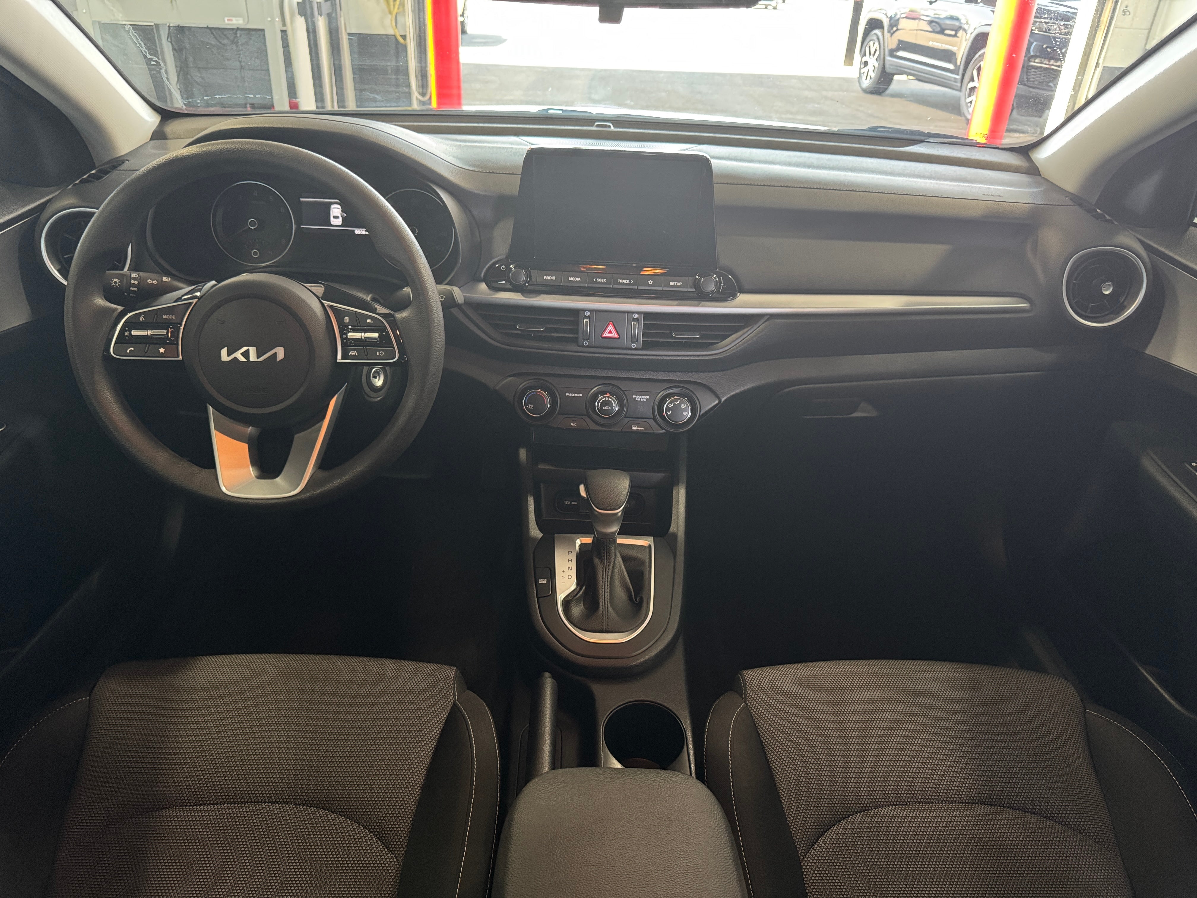 2024 Kia Forte LXS 3