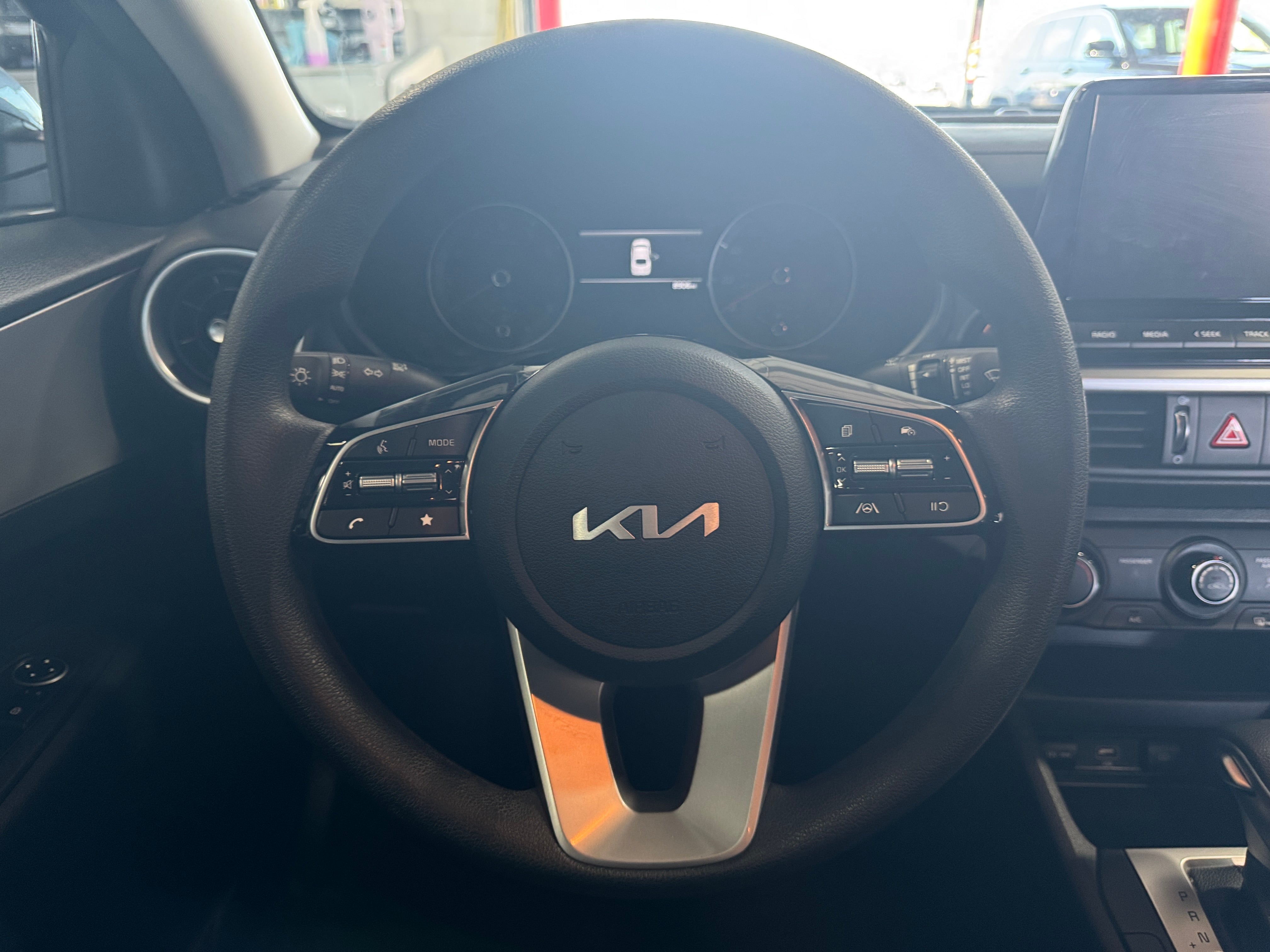 2024 Kia Forte LXS 5