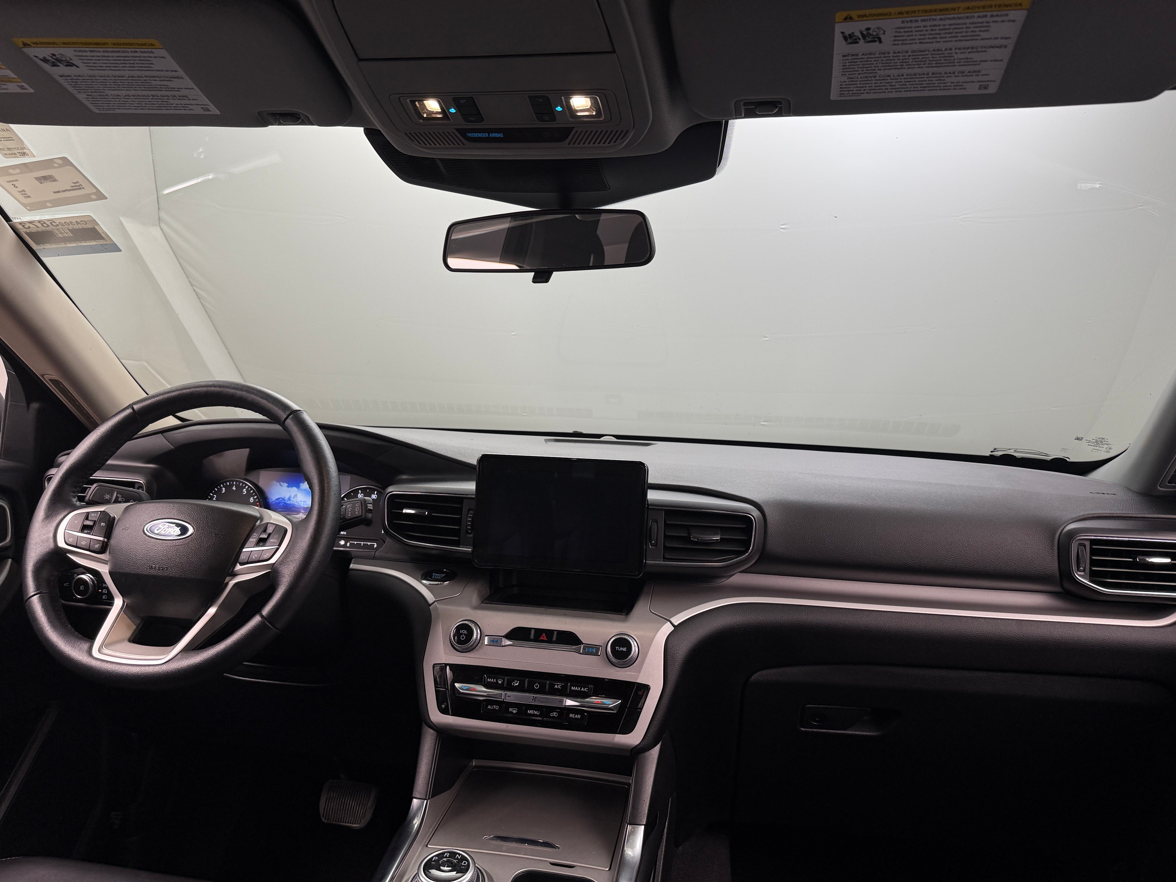 2023 Ford Explorer XLT 2
