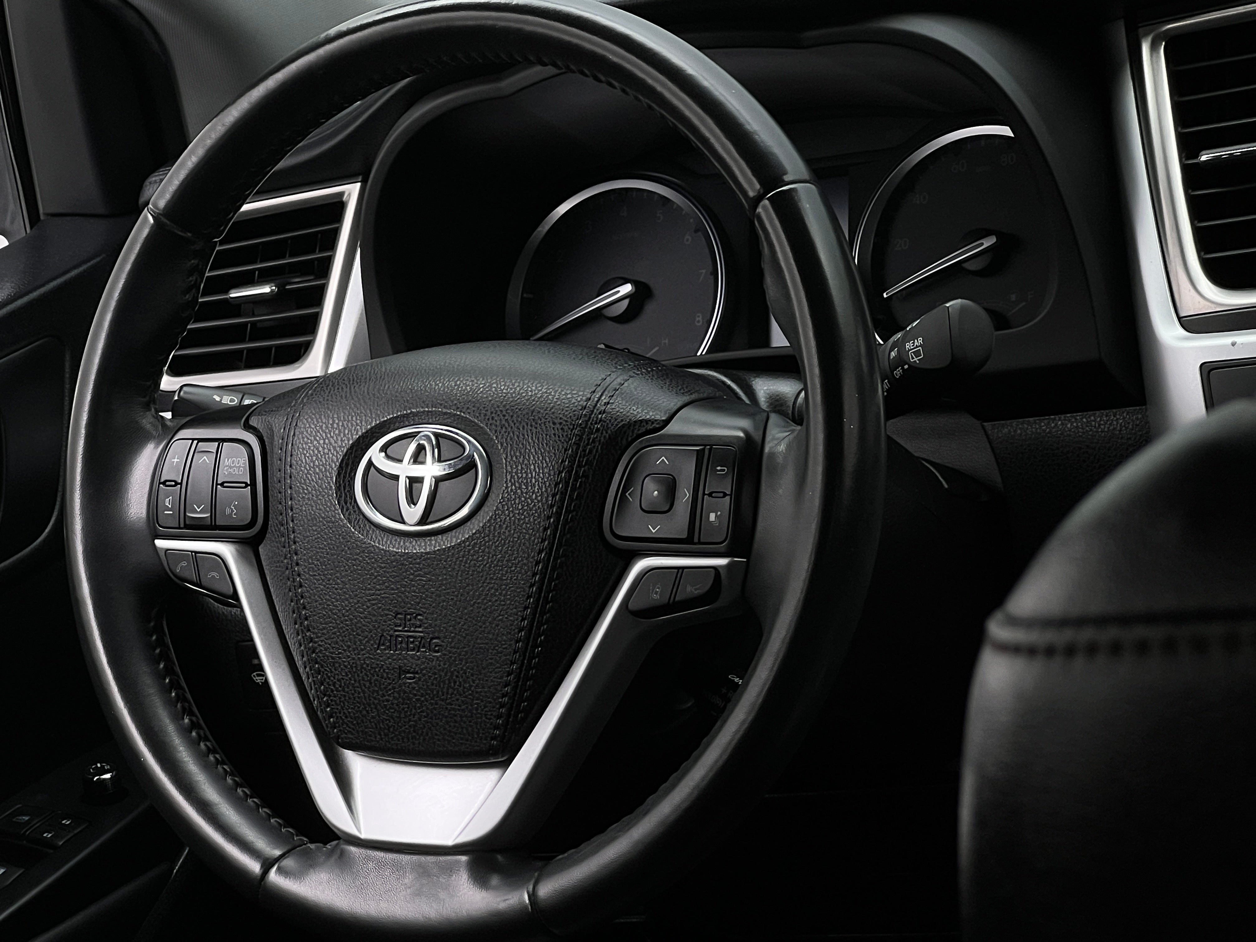 2019 Toyota Highlander XLE 4
