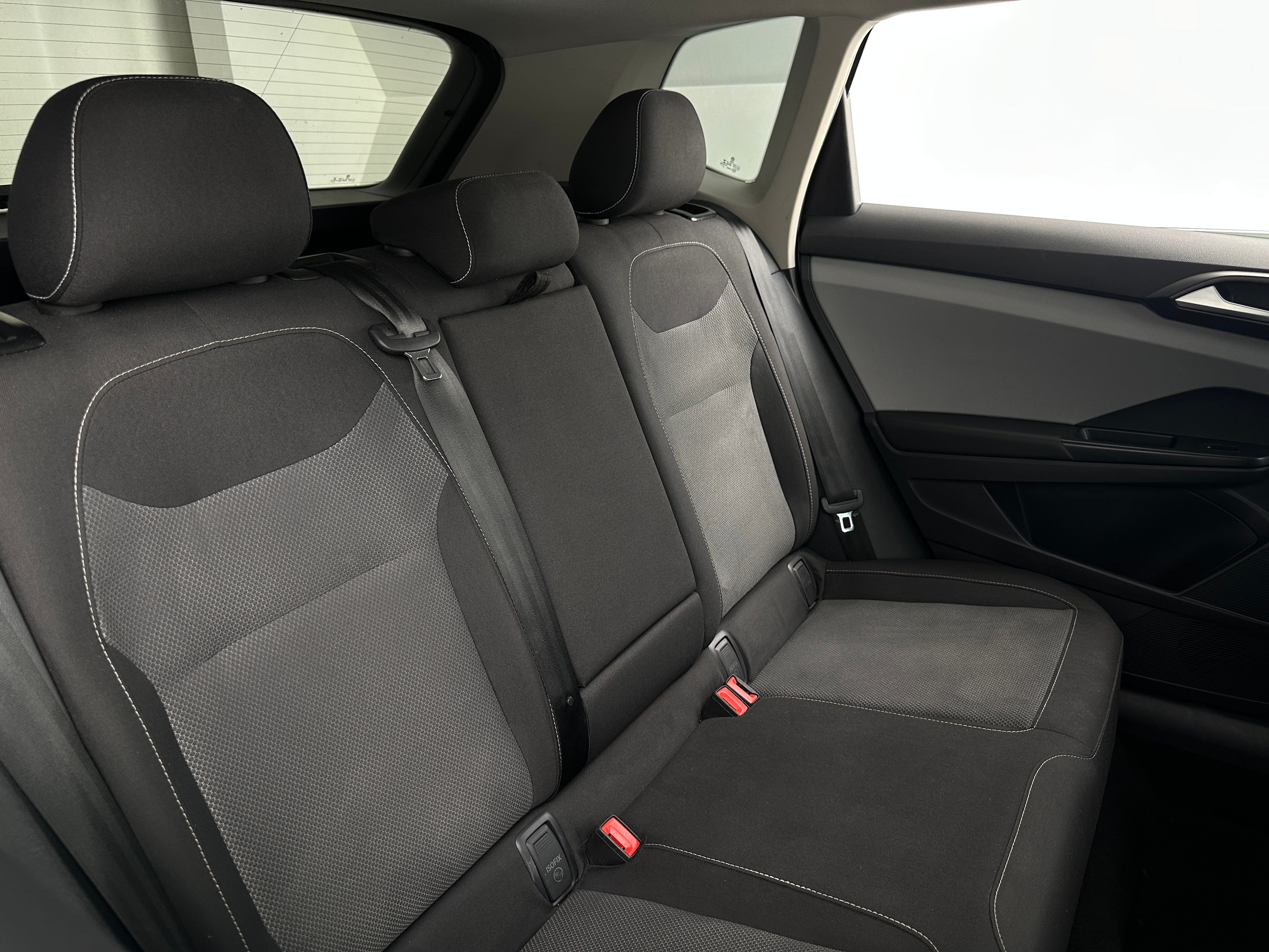 2022 Volkswagen Taos S 6