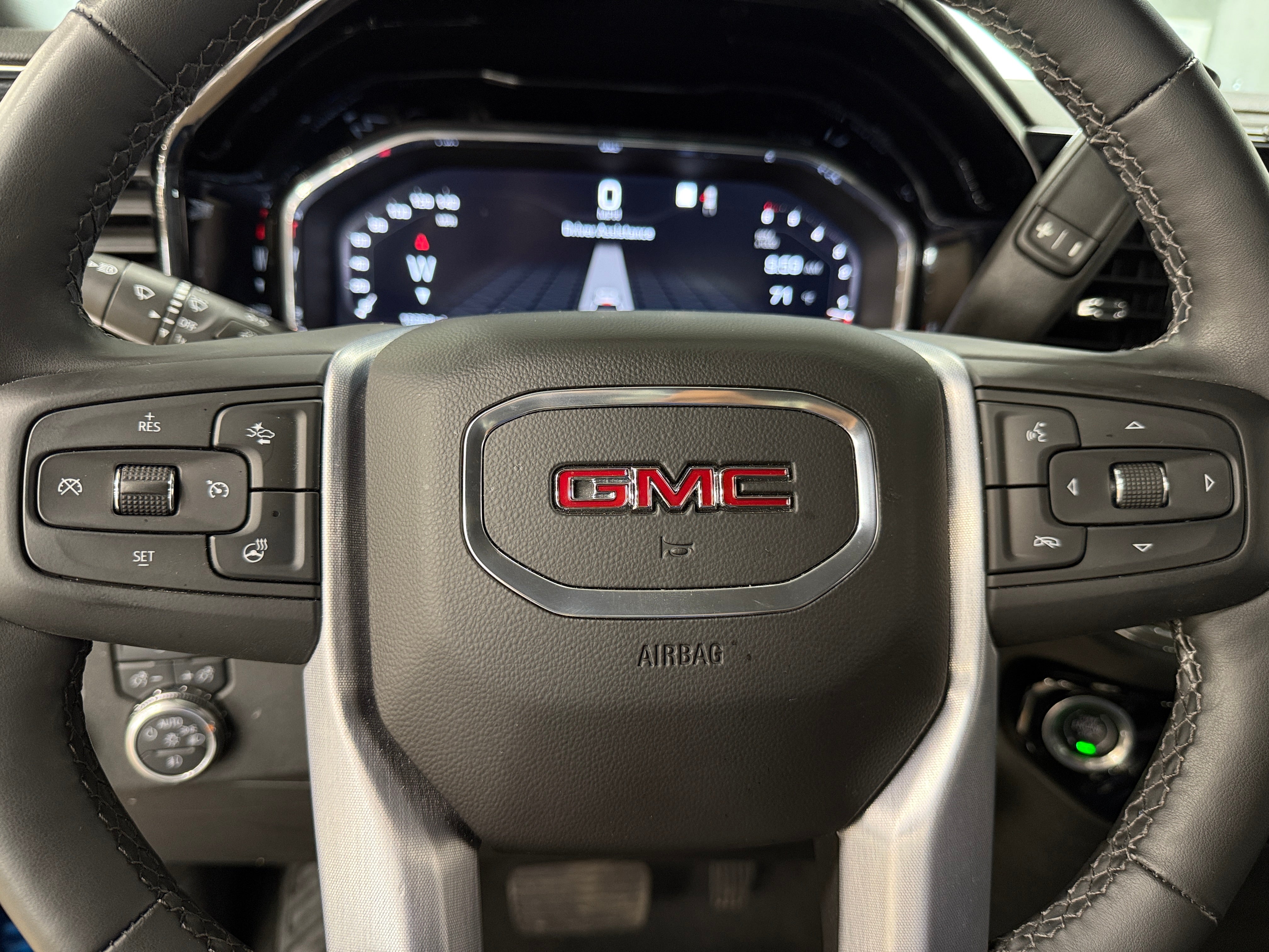 2023 GMC Sierra 1500 Elevation 4