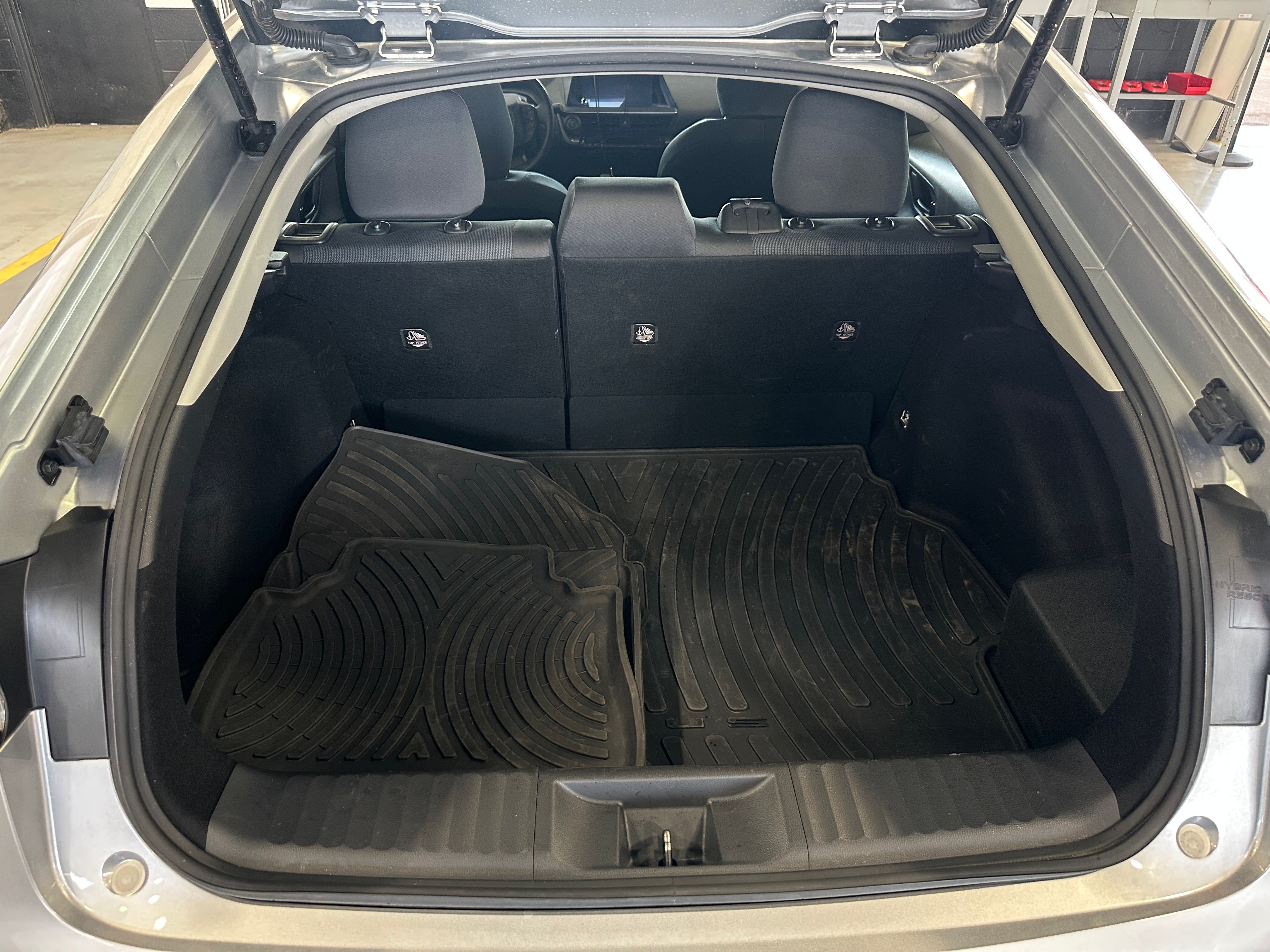 2024 Toyota Prius LE 7