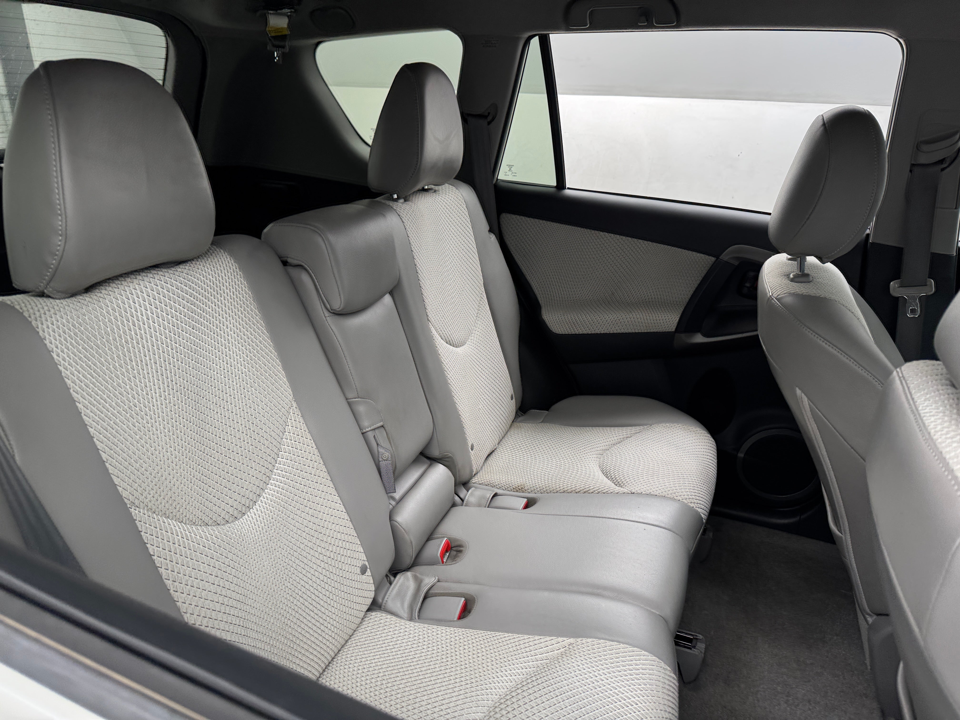 2013 Toyota RAV4 EV 6