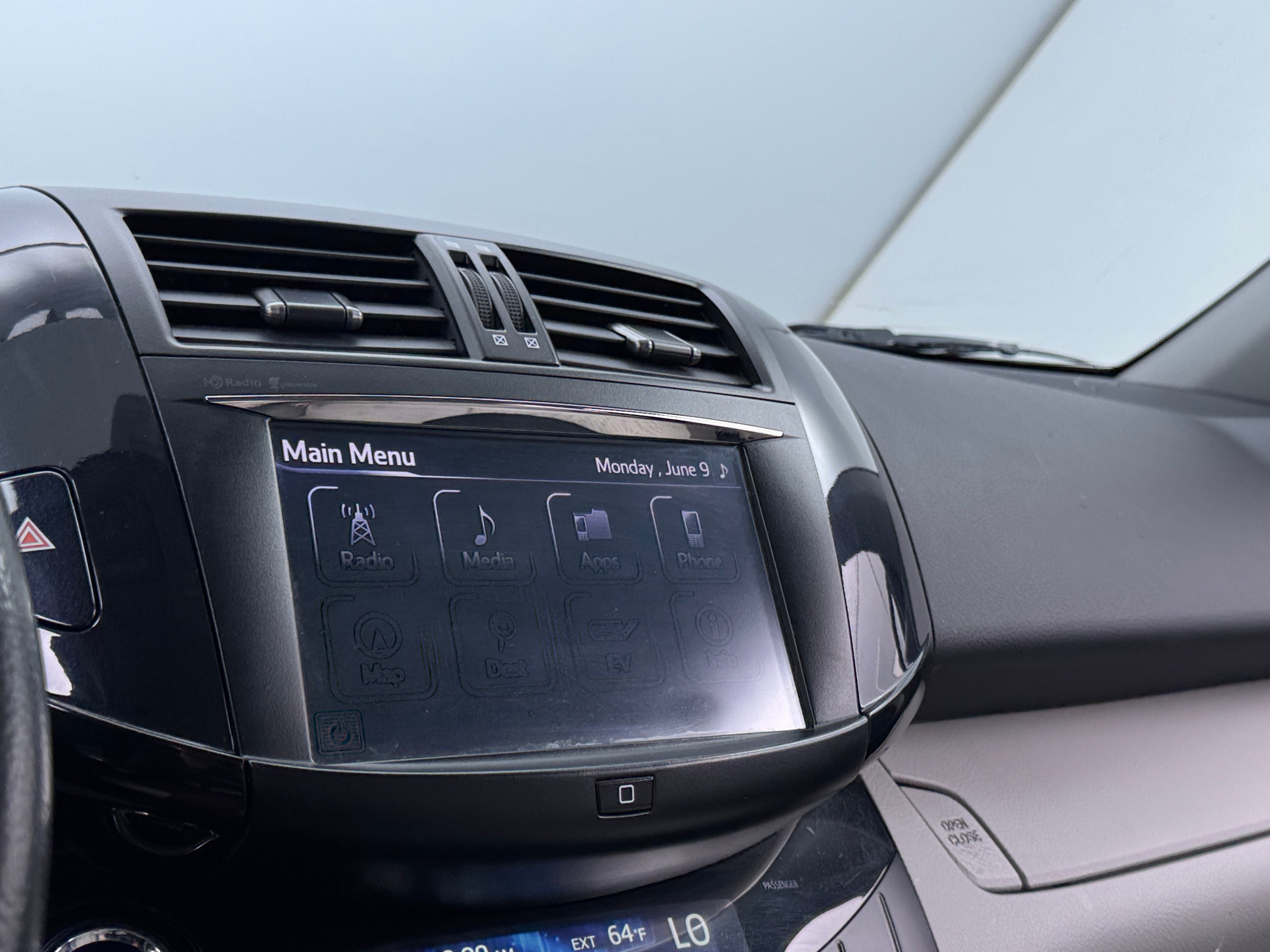 2013 Toyota RAV4 EV 4