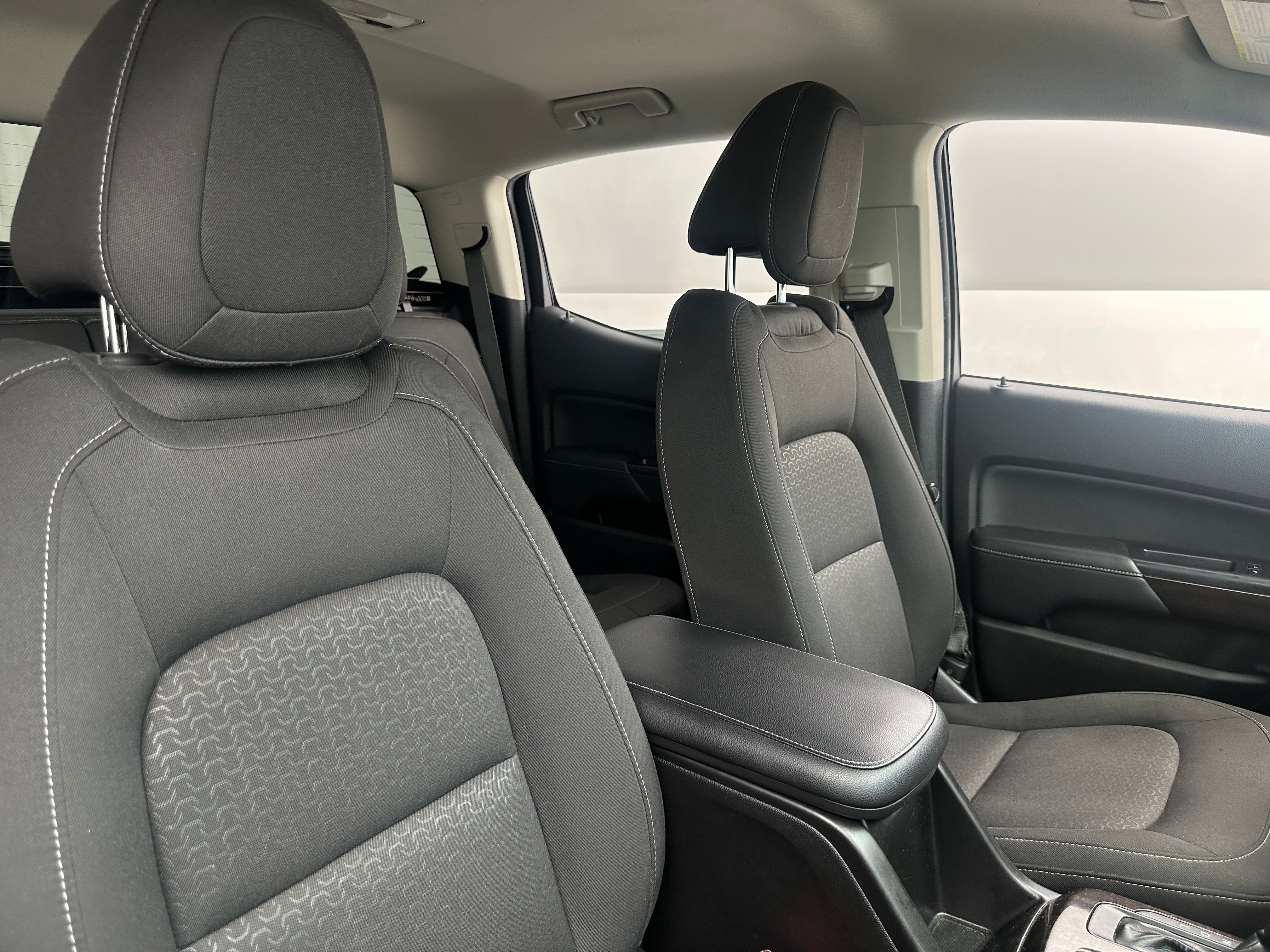 2019 GMC Canyon SLE 2