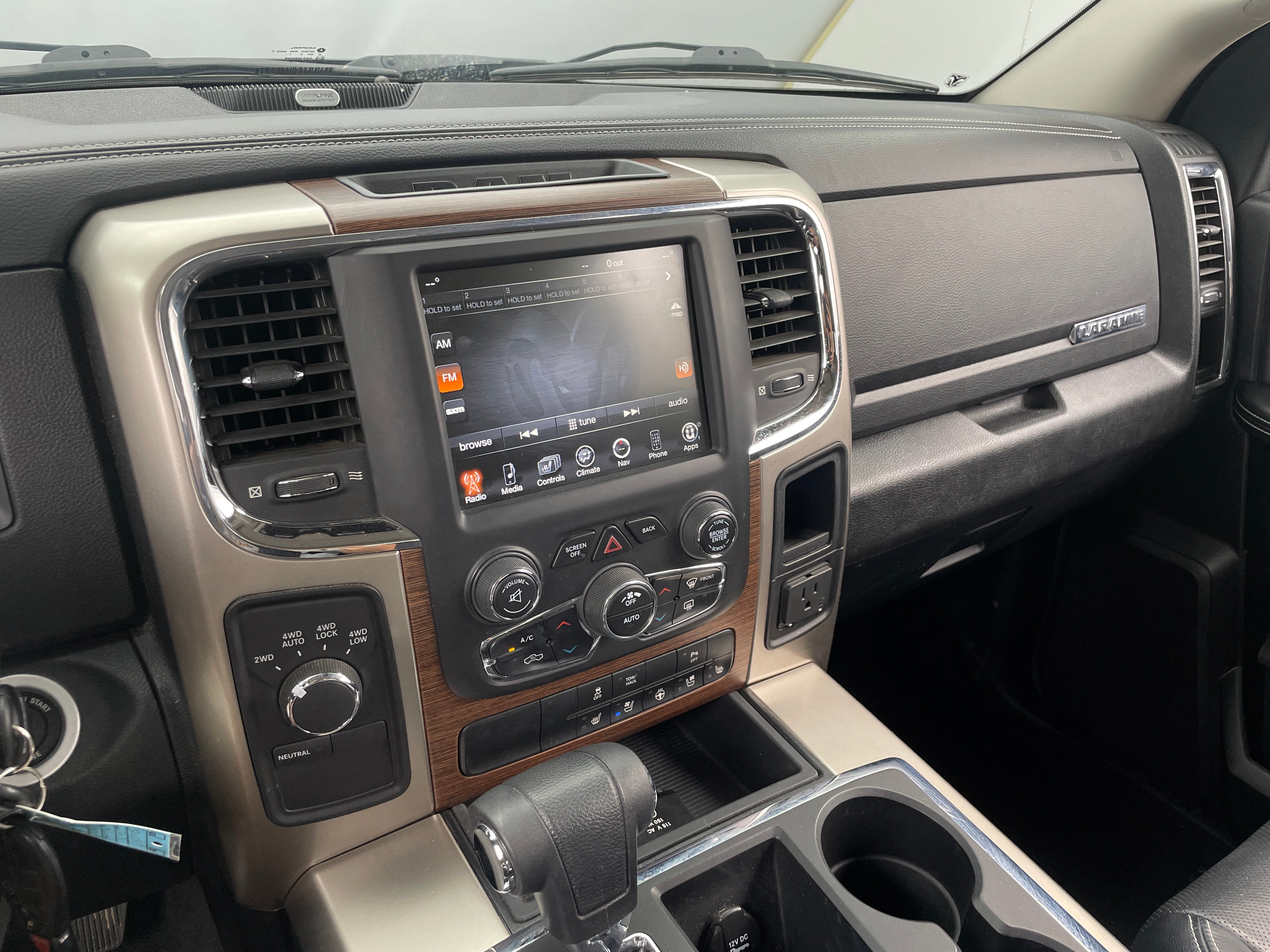 2013 RAM 1500 Laramie 3