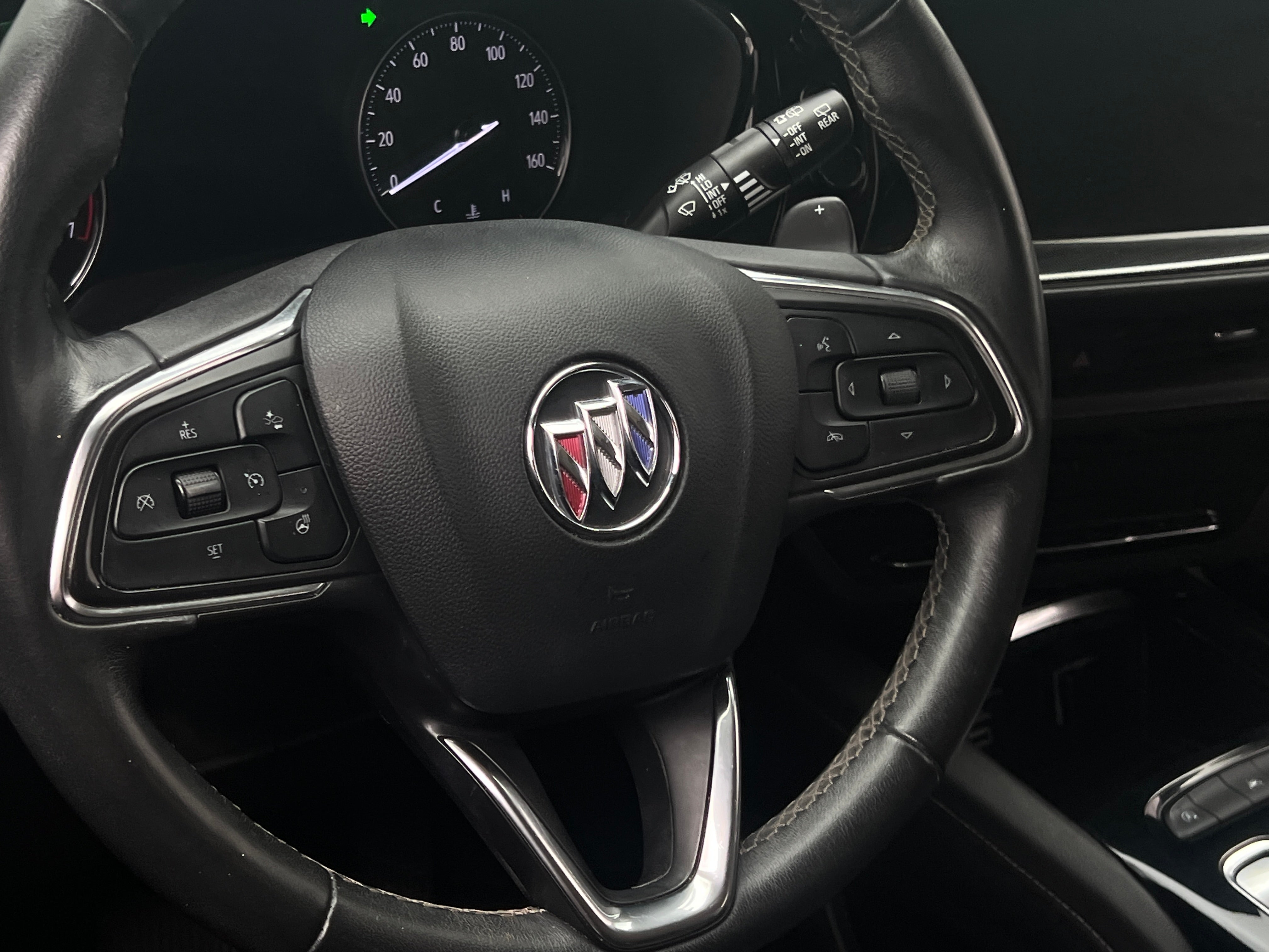 2021 Buick Envision Essence 5