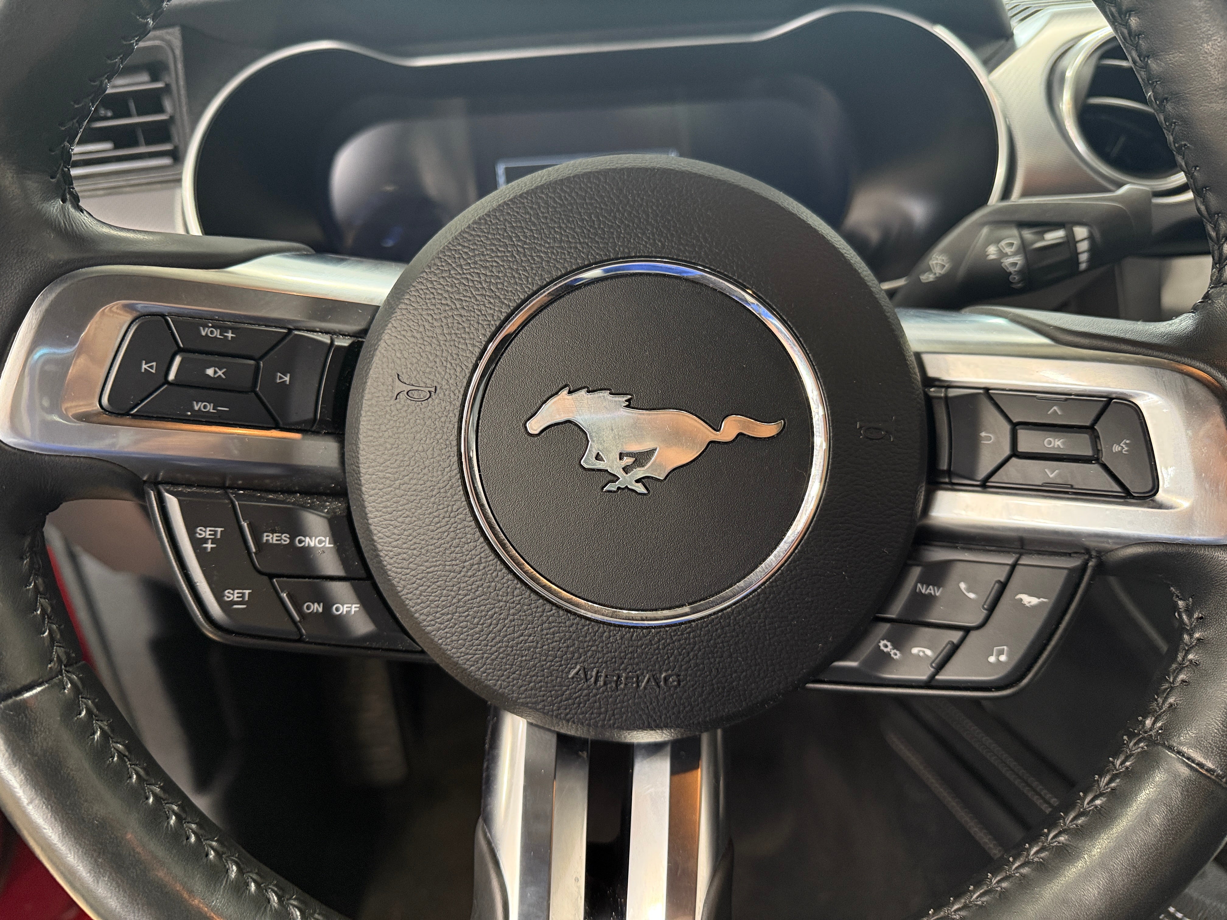 2019 Ford Mustang  3