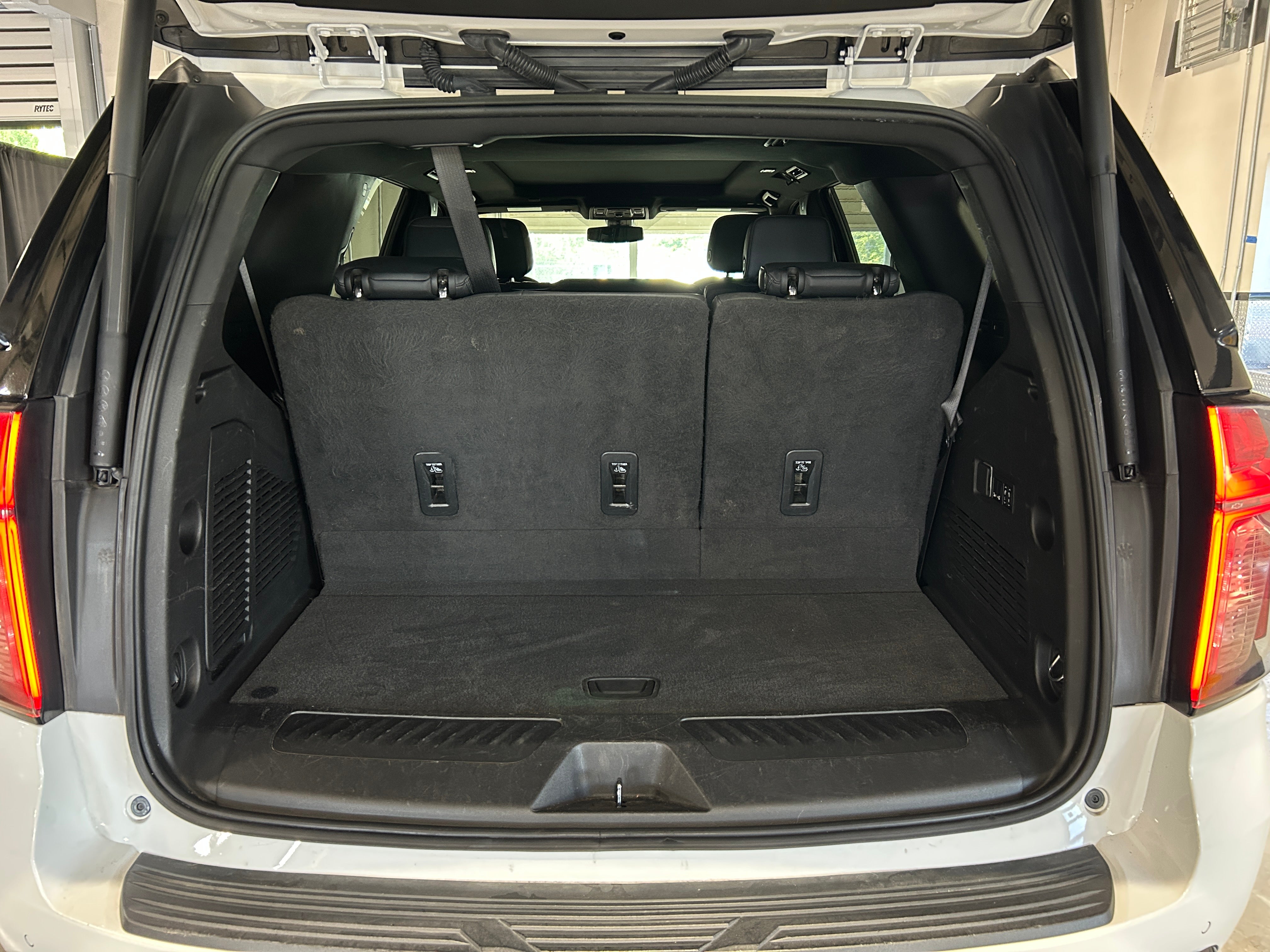 2022 Chevrolet Tahoe LT 6